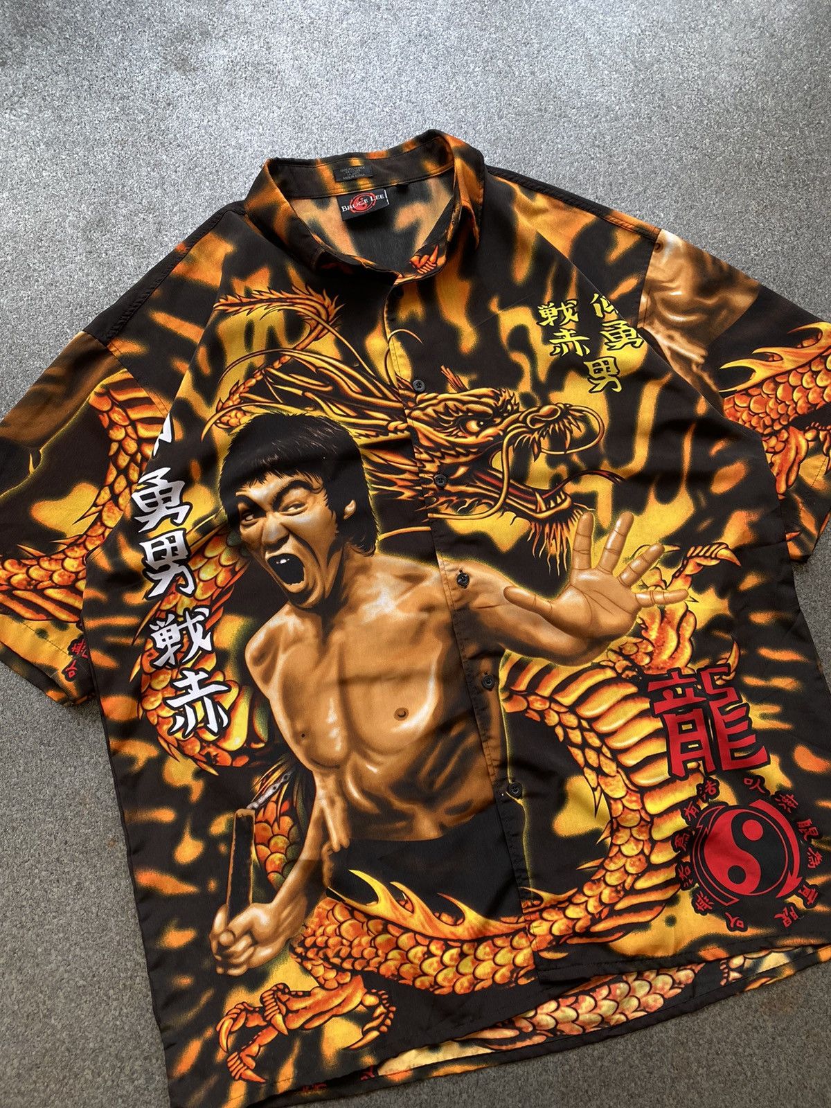 Vintage Vintage Bruce Lee Over Print Shirt Button Up Size US XXL / EU 58 / 5 - 7 Thumbnail