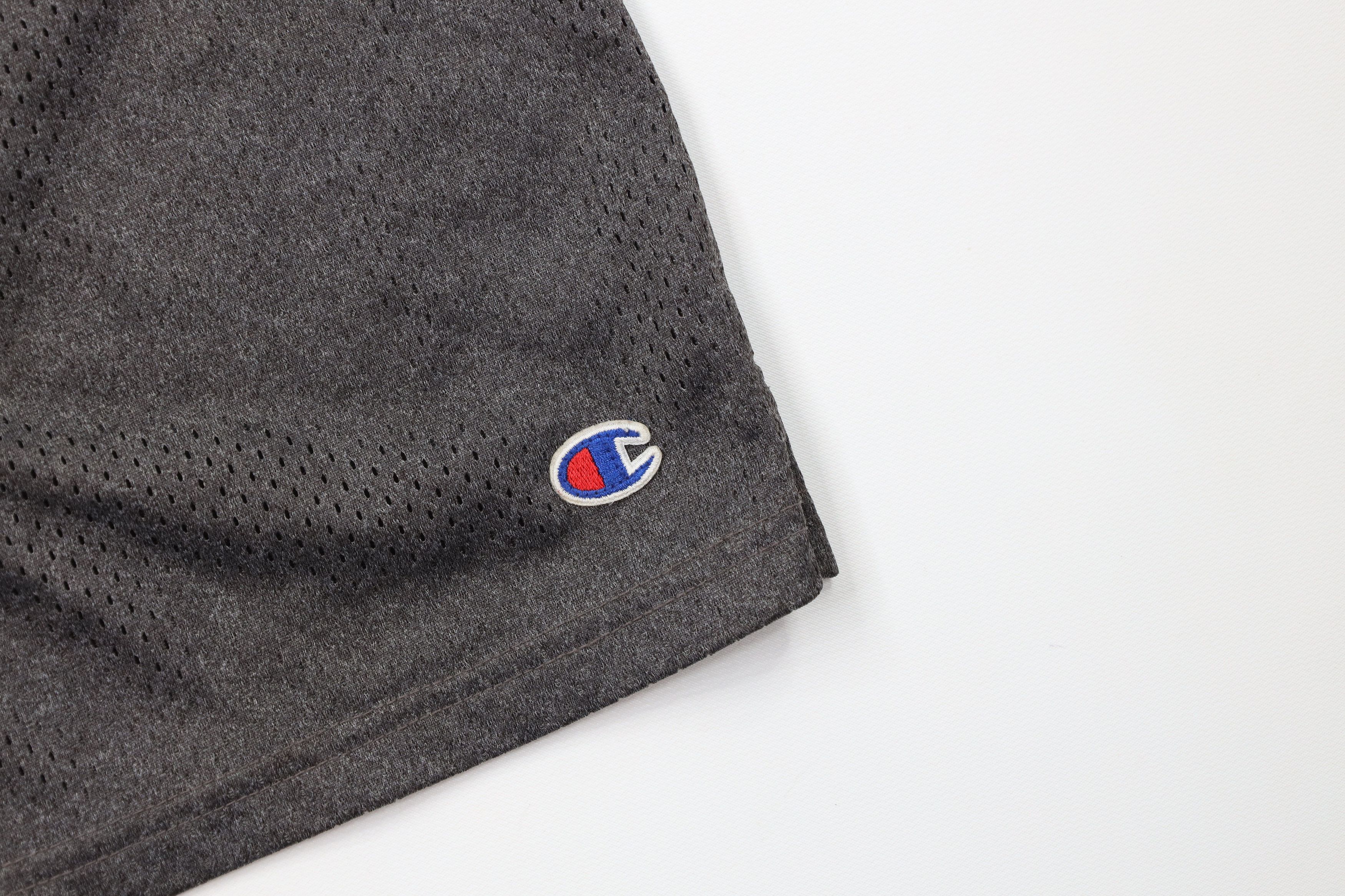 Champion Vintage Champion Big Logo Mesh Basketball Shorts Gray Size US 34 / EU 50 - 5 Thumbnail