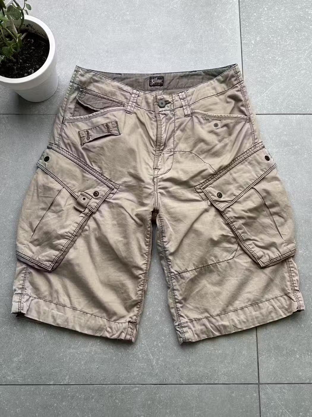 image of Avant Garde x Gstar G-Star Vintage Cargo Parachute Shorts in Brown, Men's (Size 30)