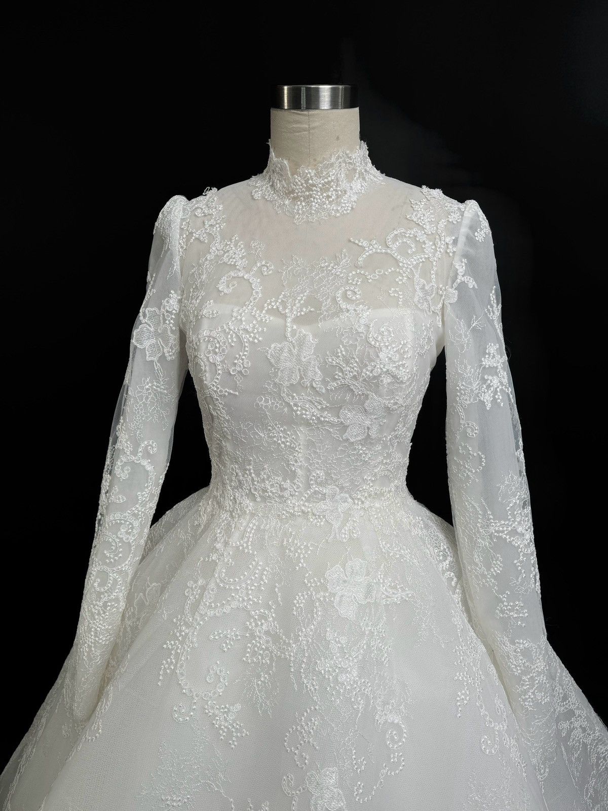 Other Preloved US 2 Anna Augusta French Corded Lace Bridal Dress Size XS / US 0-2 / IT 36-38 - 3 Thumbnail