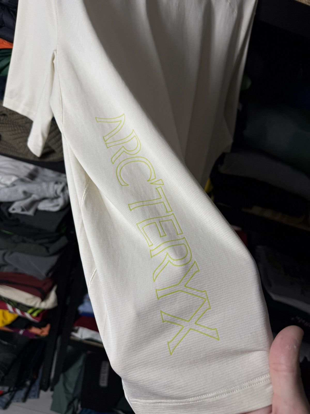 Arc'teryx Arc’teryx T Shirt Beige Technical Lightweight Logo Outdoor Size US XL / EU 56 / 4 - 4 Thumbnail