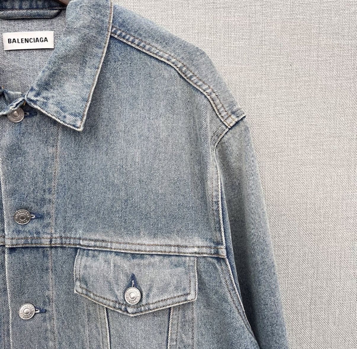 Balenciaga Balenciaga Washed Distressed Crystal Letter Denim Jacket Size US XXS / EU 40 - 3 Thumbnail