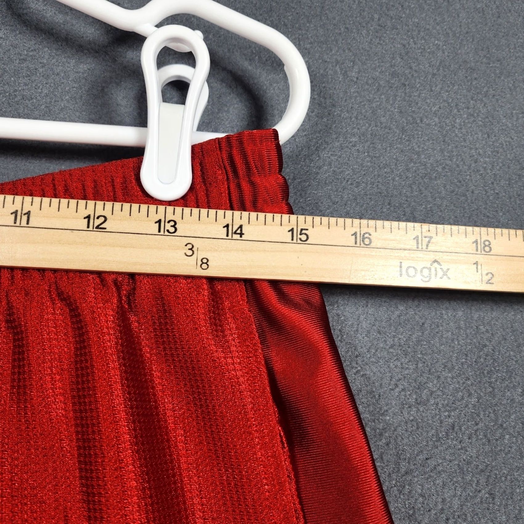 Nike VINTAGE Nike Shorts Mens Medium Red Dazzle Baggy Swoosh 90s Basketball Y2K Mens Size US 31 - 5 Thumbnail