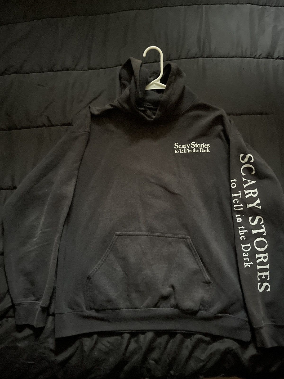Other “Scary Stories to Tell” Holdie Size US M / EU 48-50 / 2 - 1 Thumbnail