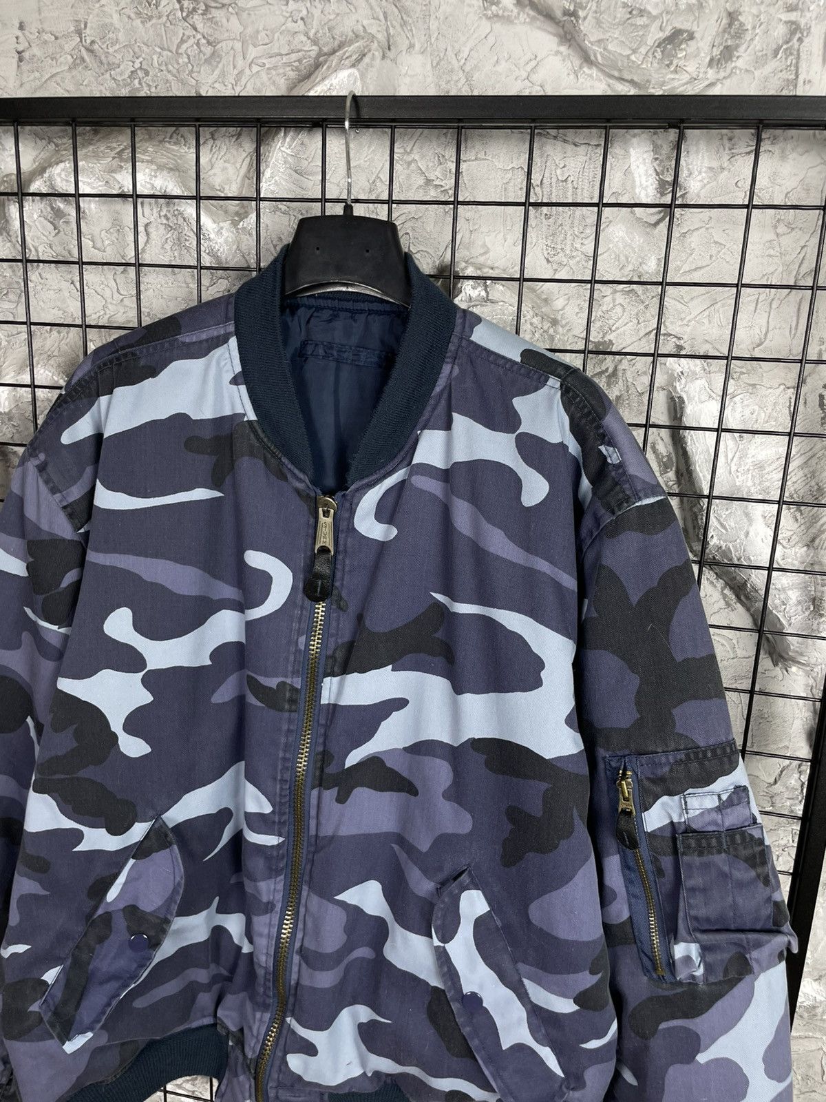 Balenciaga Vintage Reversible Camo /Blue Bomber MA1 Raf Simons Style Size US L / EU 52-54 / 3 - 5 Thumbnail
