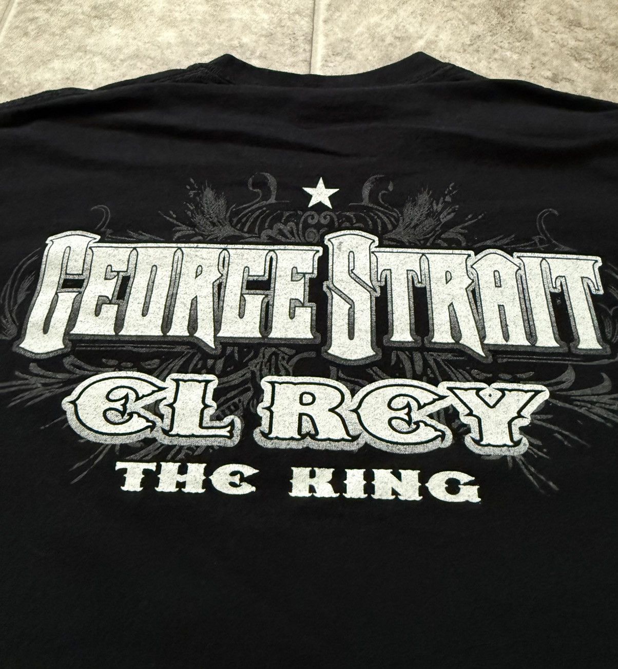 Vintage George Strait ‘The King’ T-Shirt Size US M / EU 48-50 / 2 - 3 Thumbnail