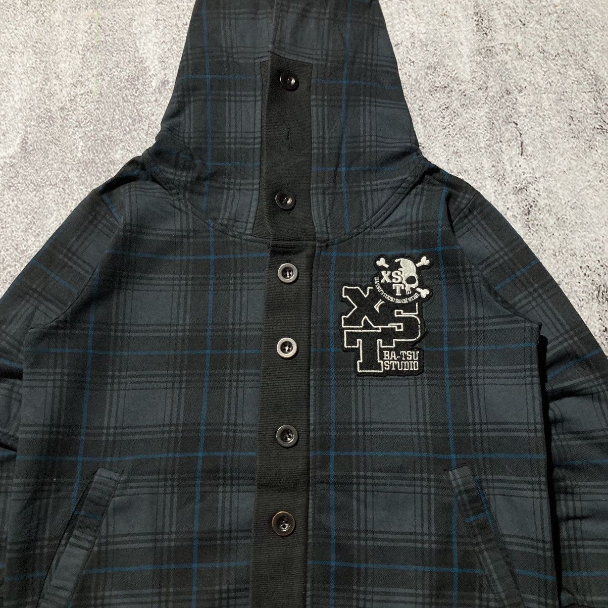 Japanese Brand 2000s Ba-Tsu Studio Skull Logo Punk Button Hoodie Sly Style Size US M / EU 48-50 / 2 - 6 Thumbnail