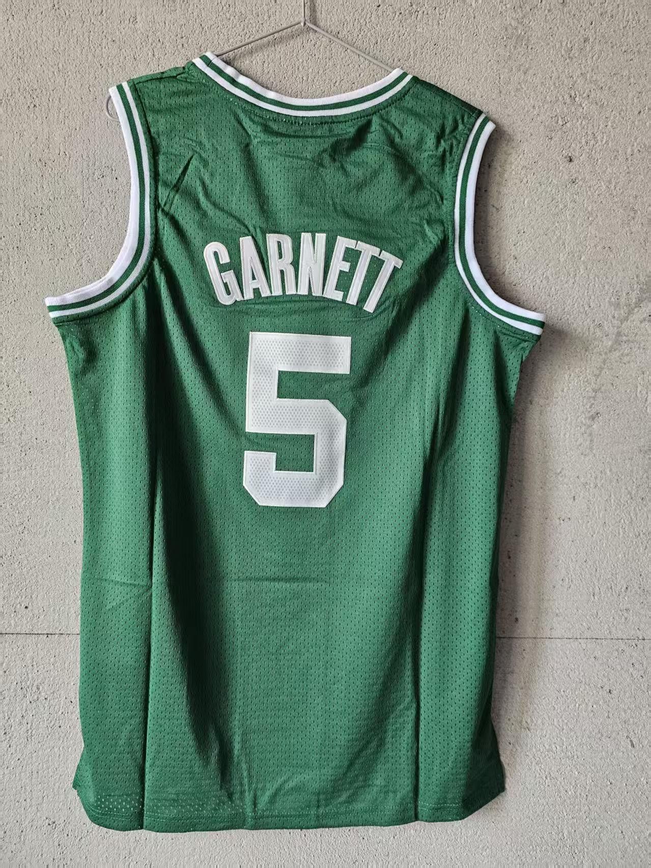 NBA Boston Celtics 5 Kevin Garnett Jersey Size US S / EU 44-46 / 1 - 1 Thumbnail