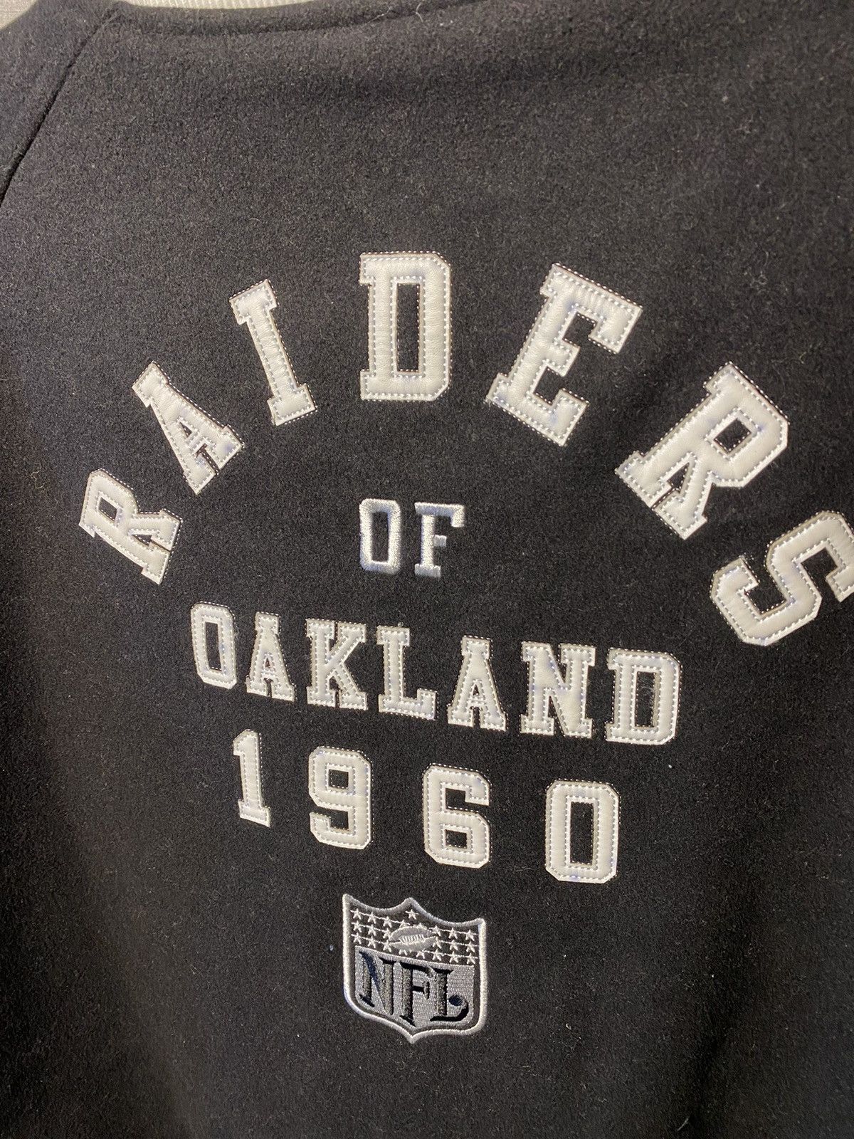 NFL × Vintage Vintage Raiders NFL WOOL Bomber Jacket BIG LOGO Size XL Size US XL / EU 56 / 4 - 3 Thumbnail