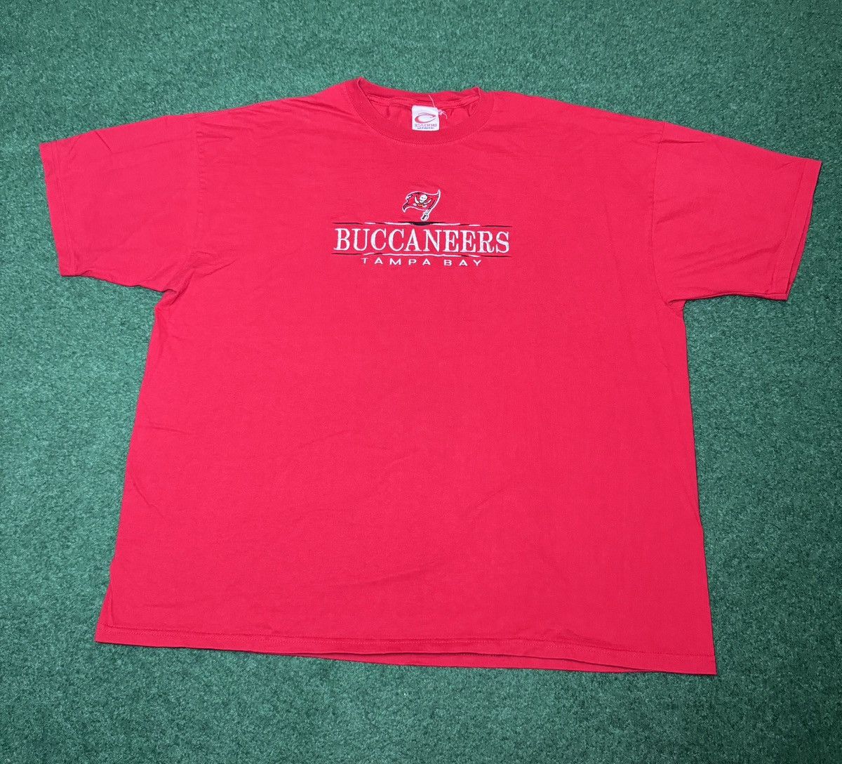 NFL Vintage Y2K Tampa Bay Buccaneers Embroidered 2XL T Shirt Size US XXL / EU 58 / 5 - 1 Thumbnail