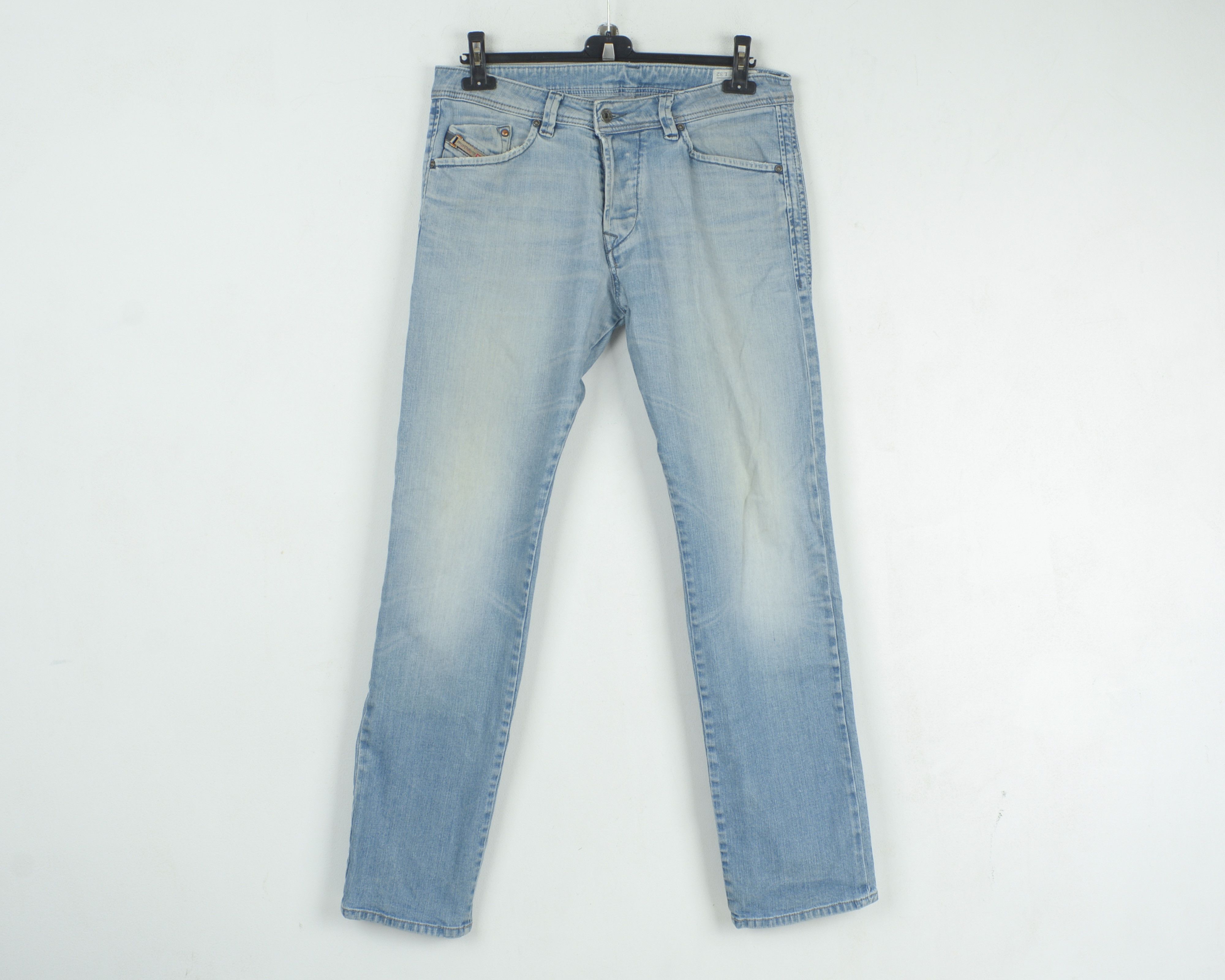 Diesel Darron W32 L32 Regular Slim Tapered Fit Jeans Pants Trousers Size US 32 / EU 48 - 1 Thumbnail
