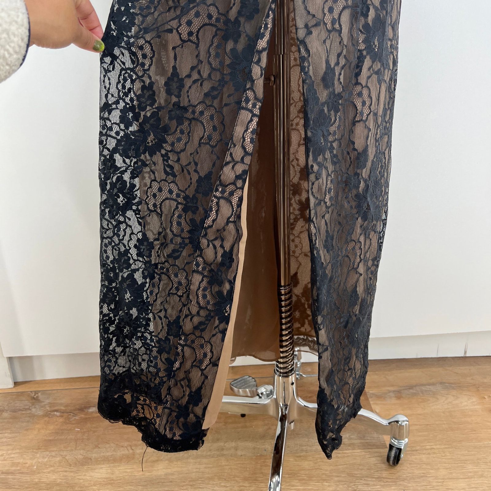 Other × Vintage Vintage Victor Costa for Nahdree Black Nylon Lace Maxi Dress Size M / US 6-8 / IT 42-44 - 8 Thumbnail