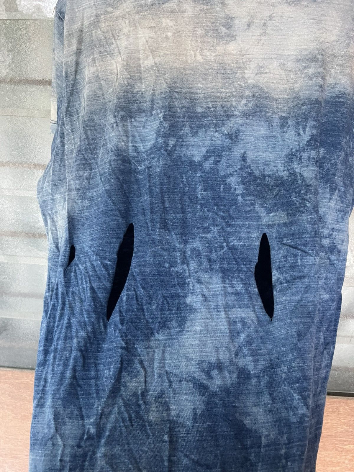 Diesel Vintage Diesel VNeck Distressed Skull Design Shirt Tee Size US XL / EU 56 / 4 - 9 Thumbnail