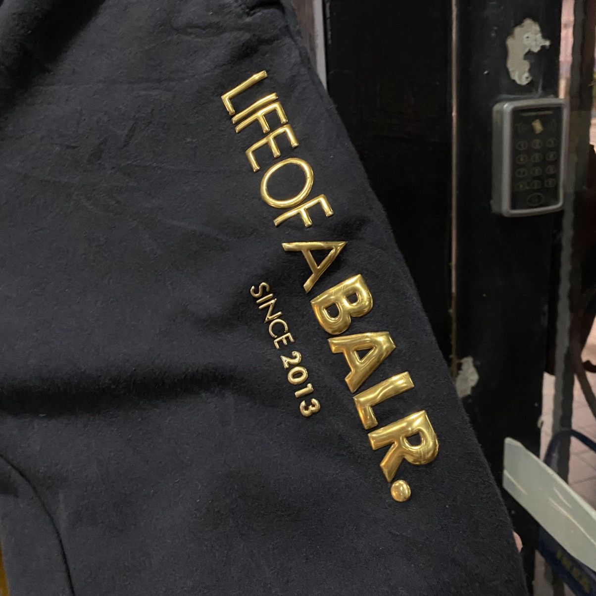 BAL BALR. Black Sweatpants - "LIFE OF A BALR." Gold Logo Joggers Size US 32 / EU 48 - 5 Thumbnail
