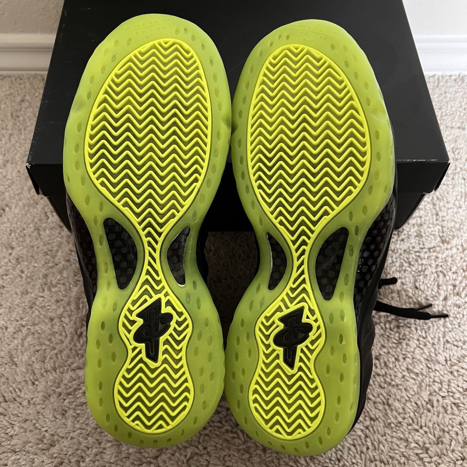 Nike Nike Air Foamposite One Black Volt Penny Hardaway Size 10 Size US 10 / EU 43 - 8 Thumbnail