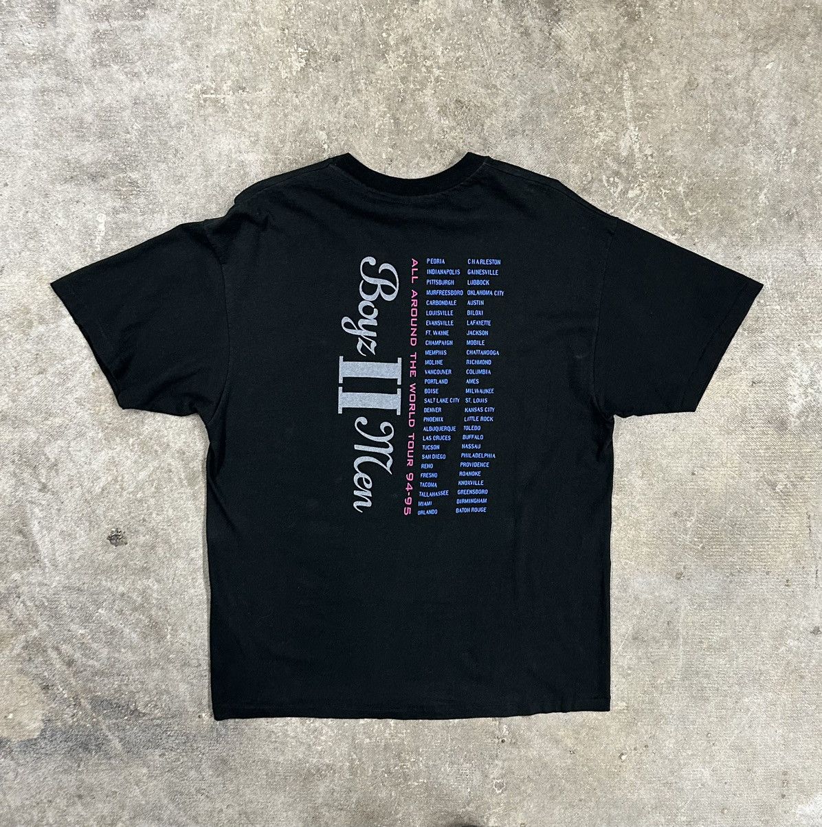 Hanes Vintage 90s Hanes Boyz 2 Men All Around The World Rap Shirt Size US XL / EU 56 / 4 - 2 Thumbnail