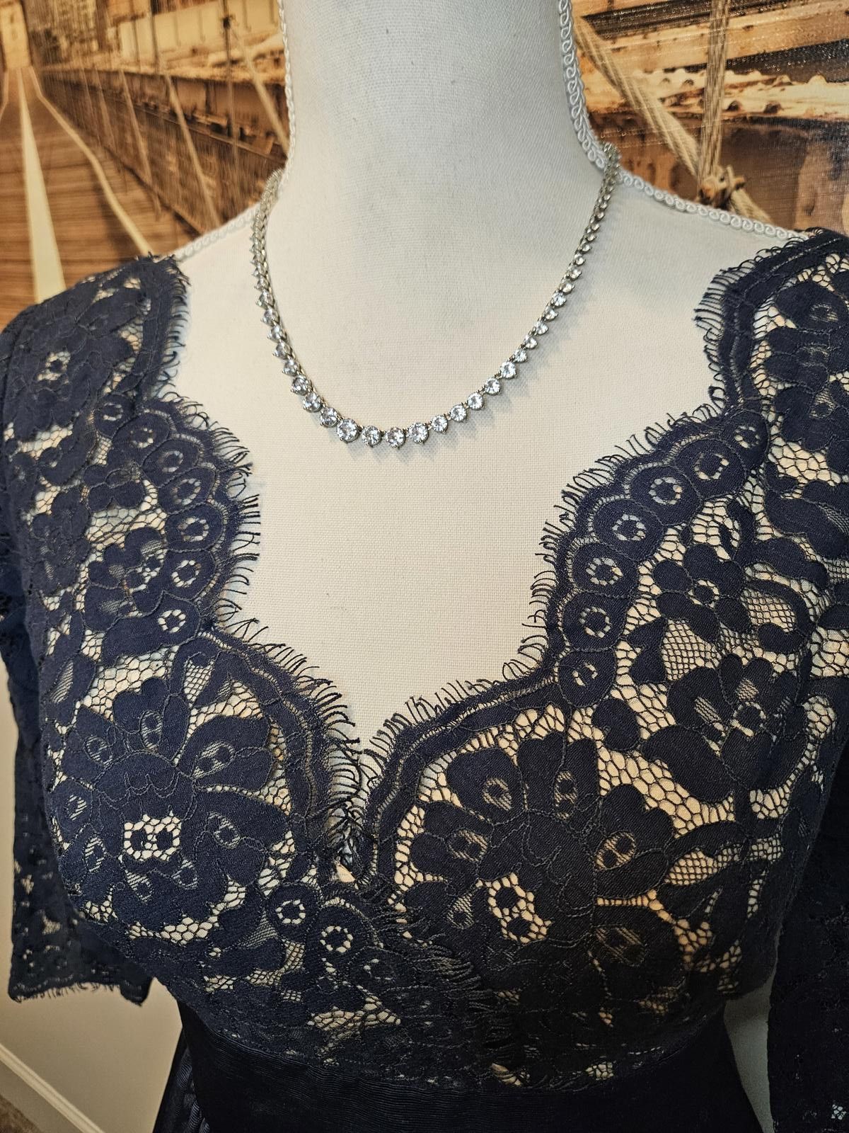 Designer Eliza J Women's Lace Dress - Elegant Navy Blue Party Dress Size XS / US 0-2 / IT 36-38 - 6 Thumbnail