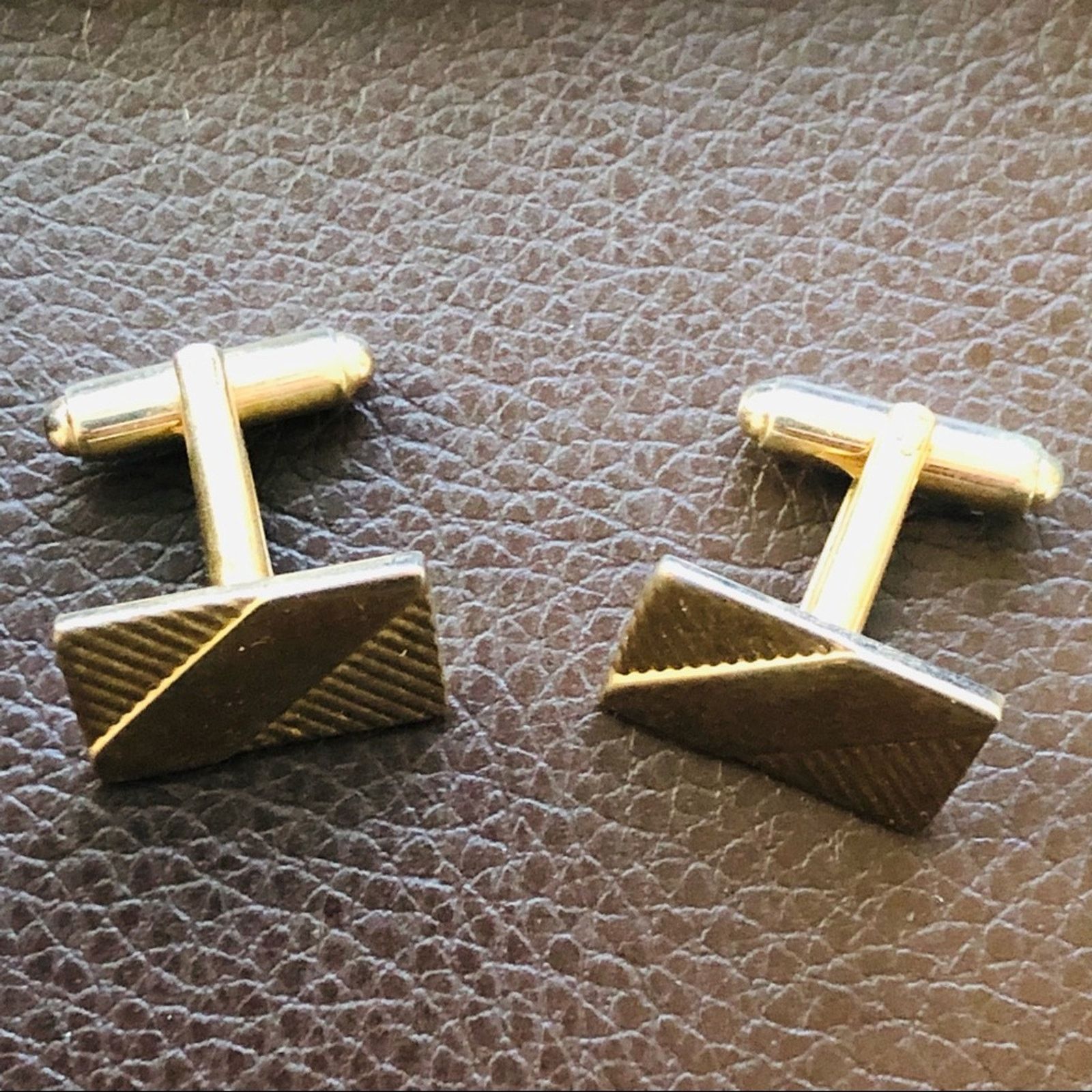 Vintage Vintage men’s gold plated rectangular cuff links Size ONE SIZE - 4 Thumbnail