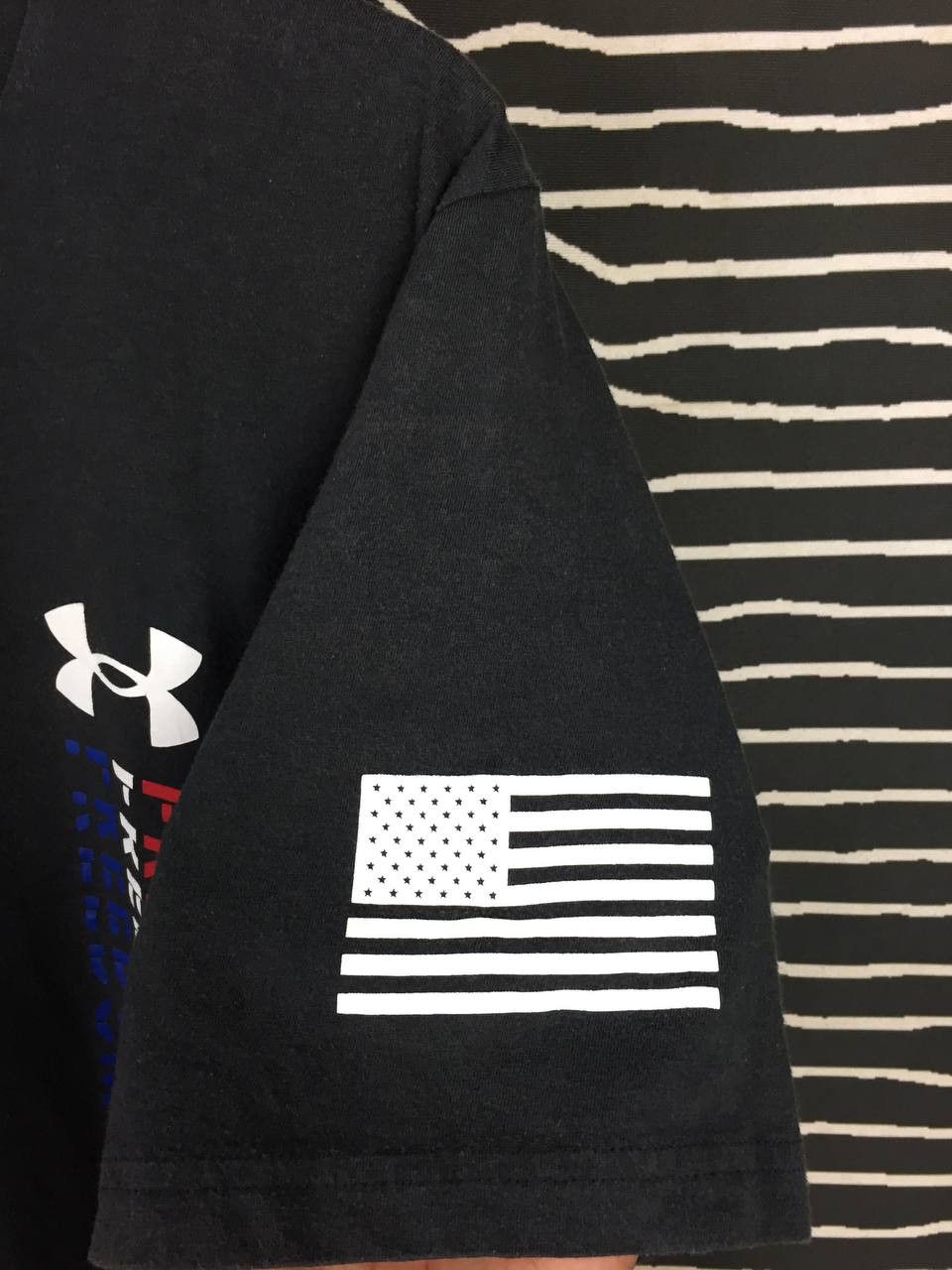 Under Armour × Vintage Under Armour Freedom Eagle American Flag Graphic Tee Size US XL / EU 56 / 4 - 11 Thumbnail