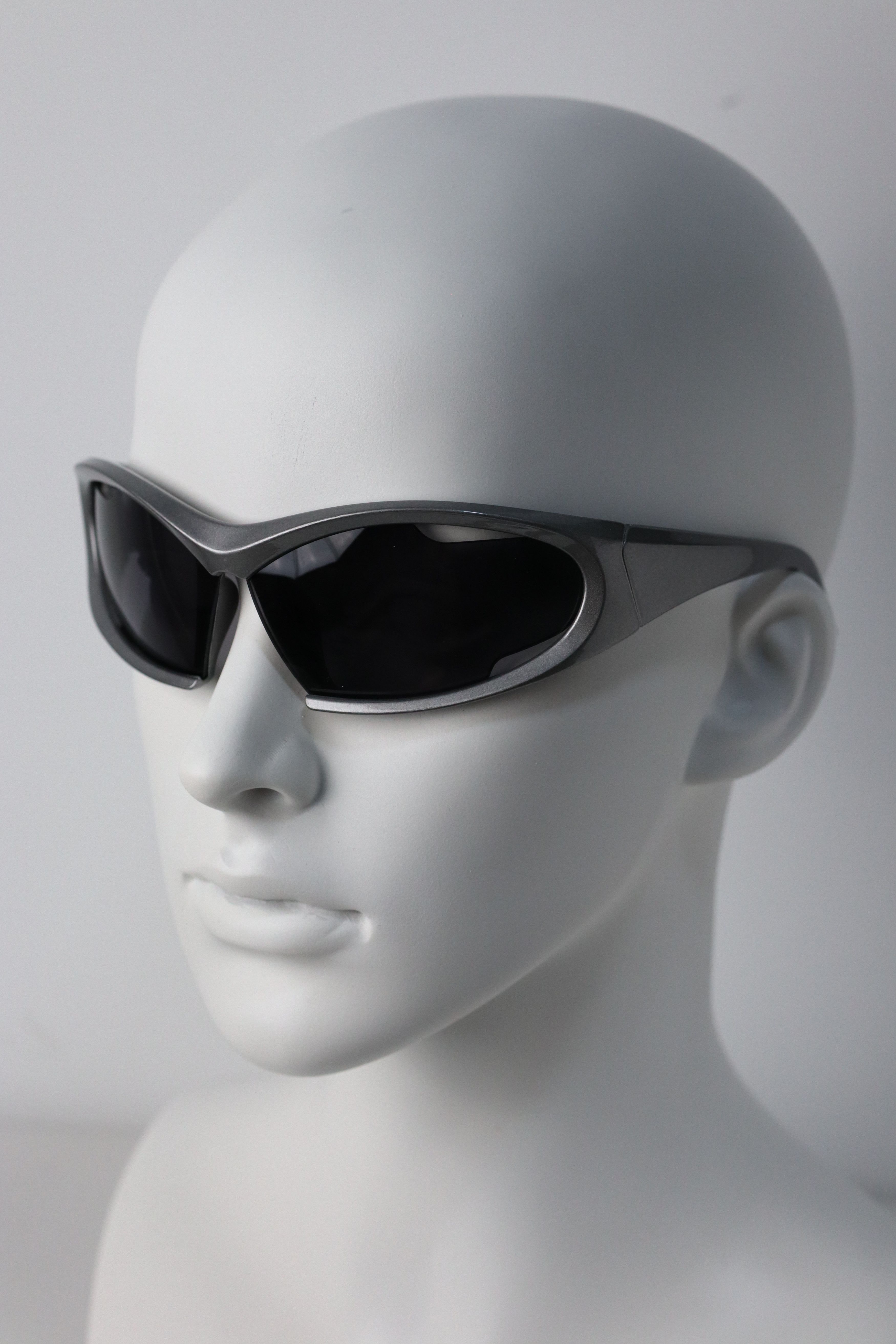 Japanese Brand Y2k Avant Garde Futuristic Gunmetal Gray Sunglasses OS Size ONE SIZE - 3 Thumbnail