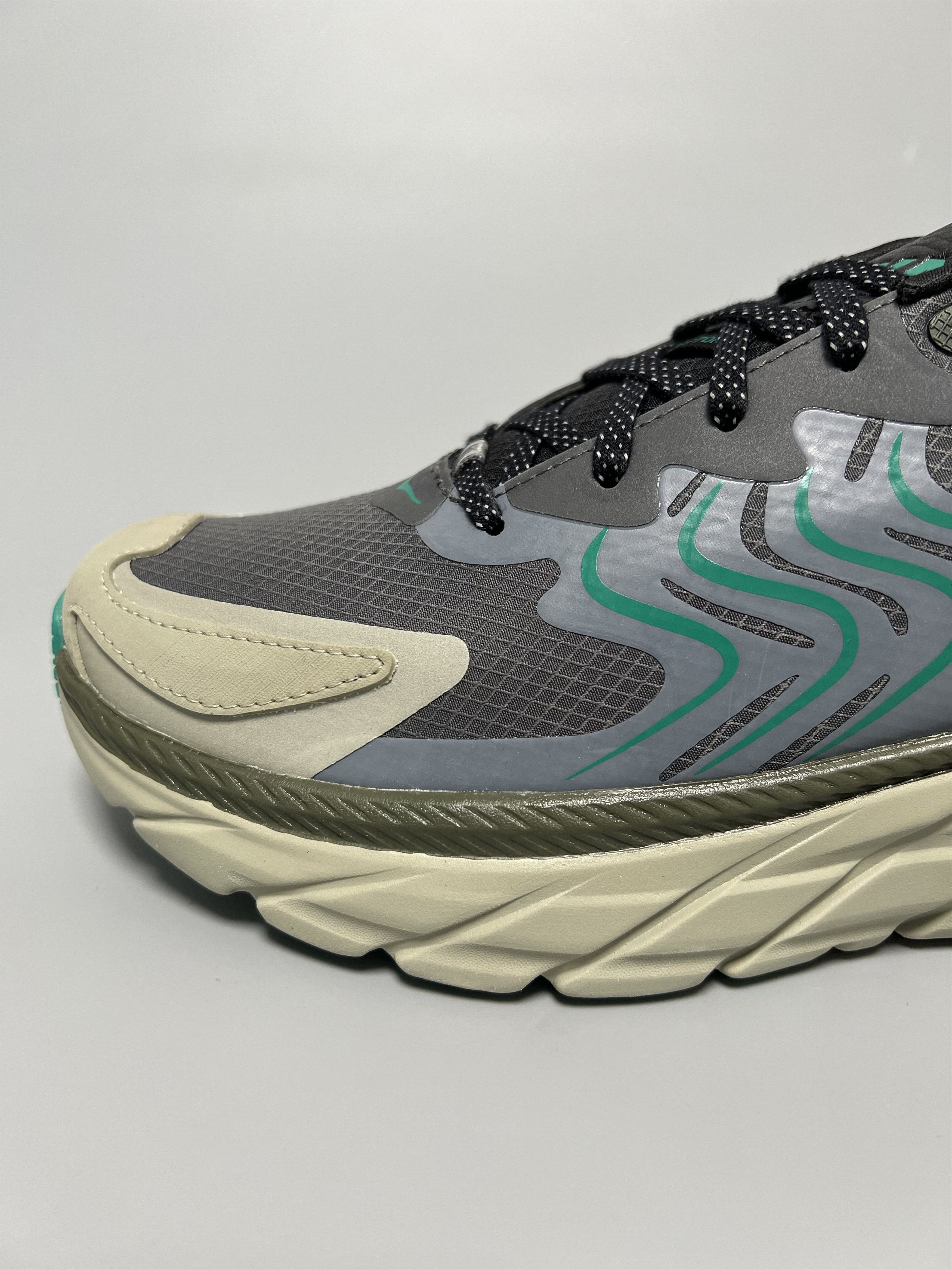 Hoka Hoka One One U Clifton LS 'Stealth Tech Pack' Running Shoes Size US 7 / EU 40 - 8 Thumbnail