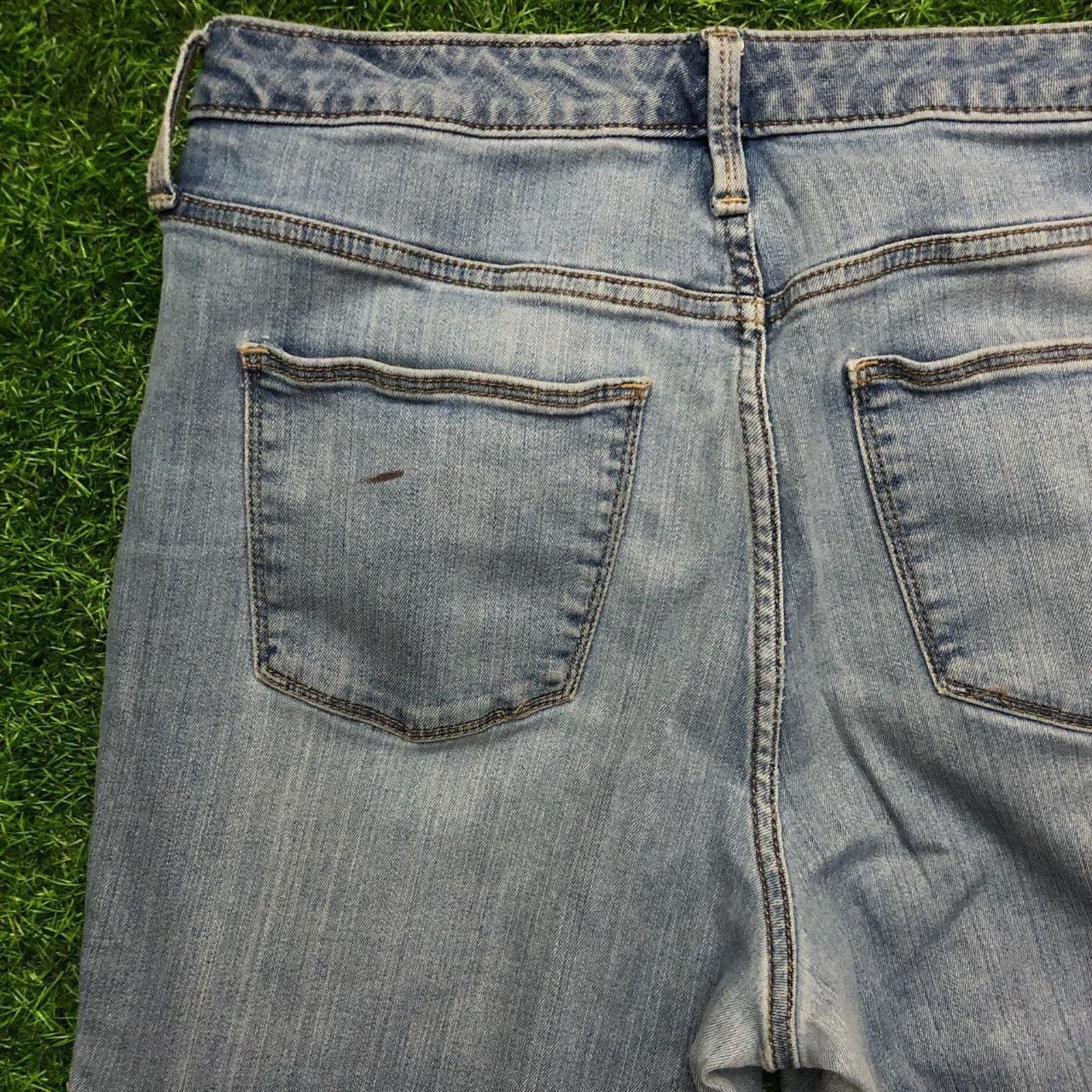 Other Women's Light Wash Universal Thread Cuffed Capri Denim Size 34" / US 12 / IT 48 - 5 Thumbnail
