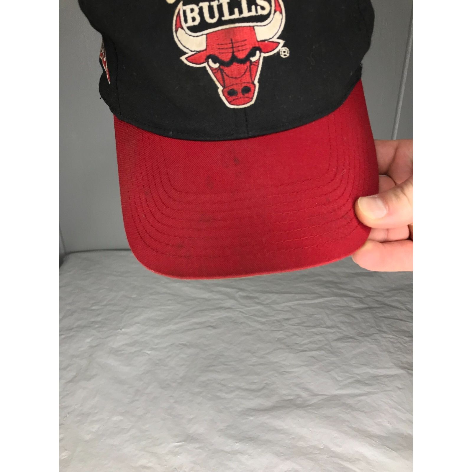 NBA × Vintage Vintage Chicago Bulls SnapBack Hat NBA Champ Hat Back Talk S Size ONE SIZE - 5 Thumbnail