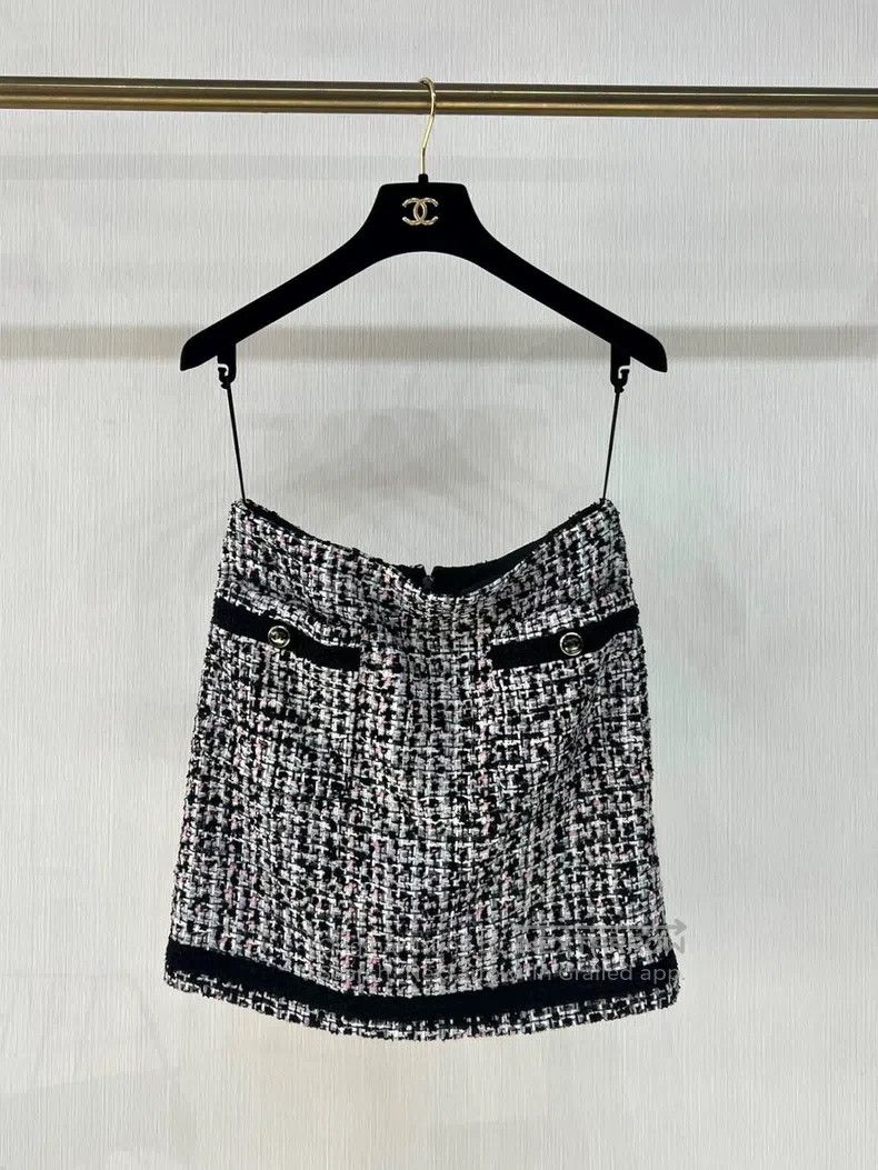 Chanel Chanel 23P tweed two-pocket skirt Size 24" / US 00 / IT 34 - 1 Thumbnail