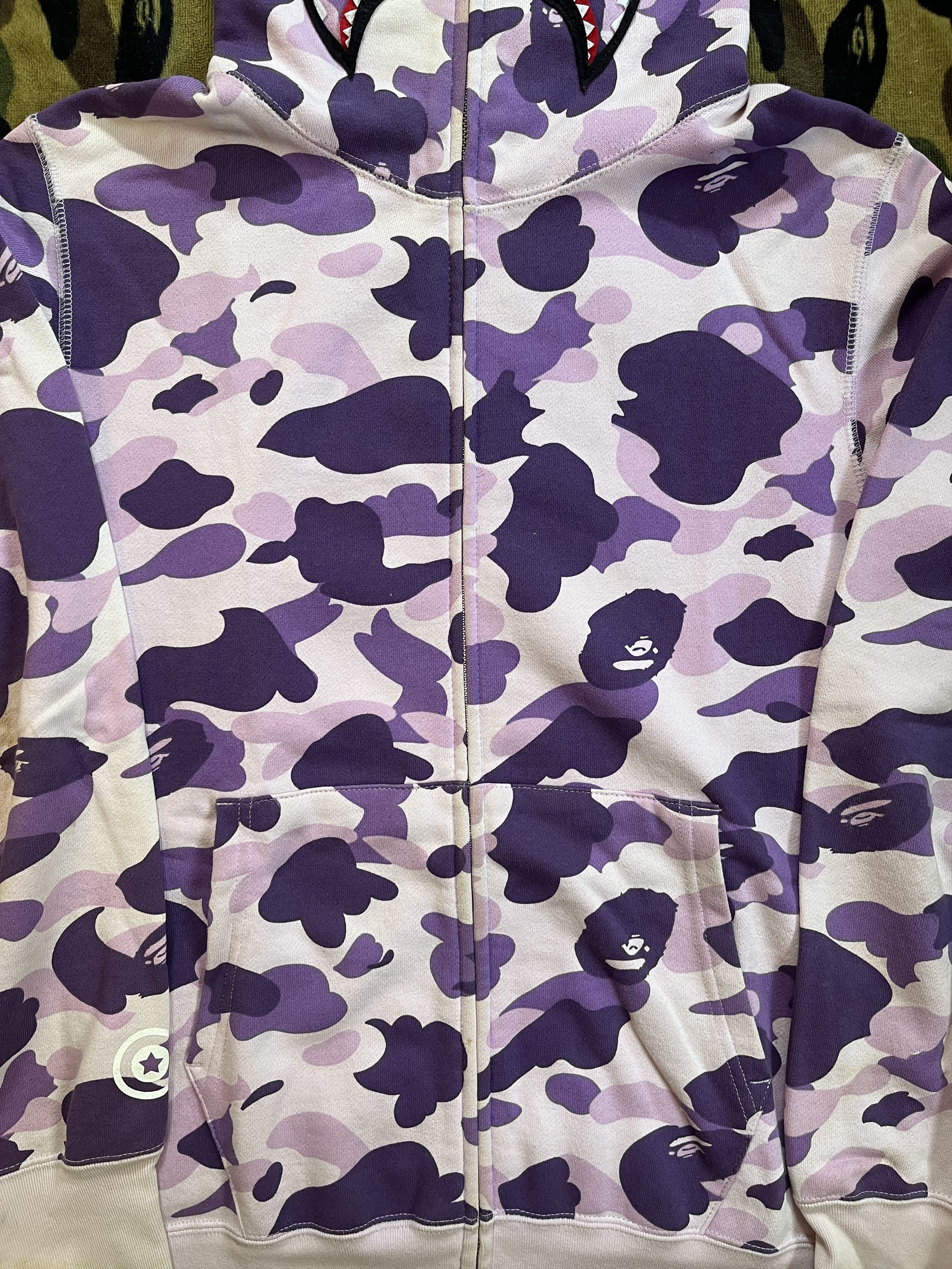 Bape BAPE TAIPEI 10TH ANNIVERSARY SHARK FULL ZIP HOODIE Size US L / EU 52-54 / 3 - 12 Thumbnail