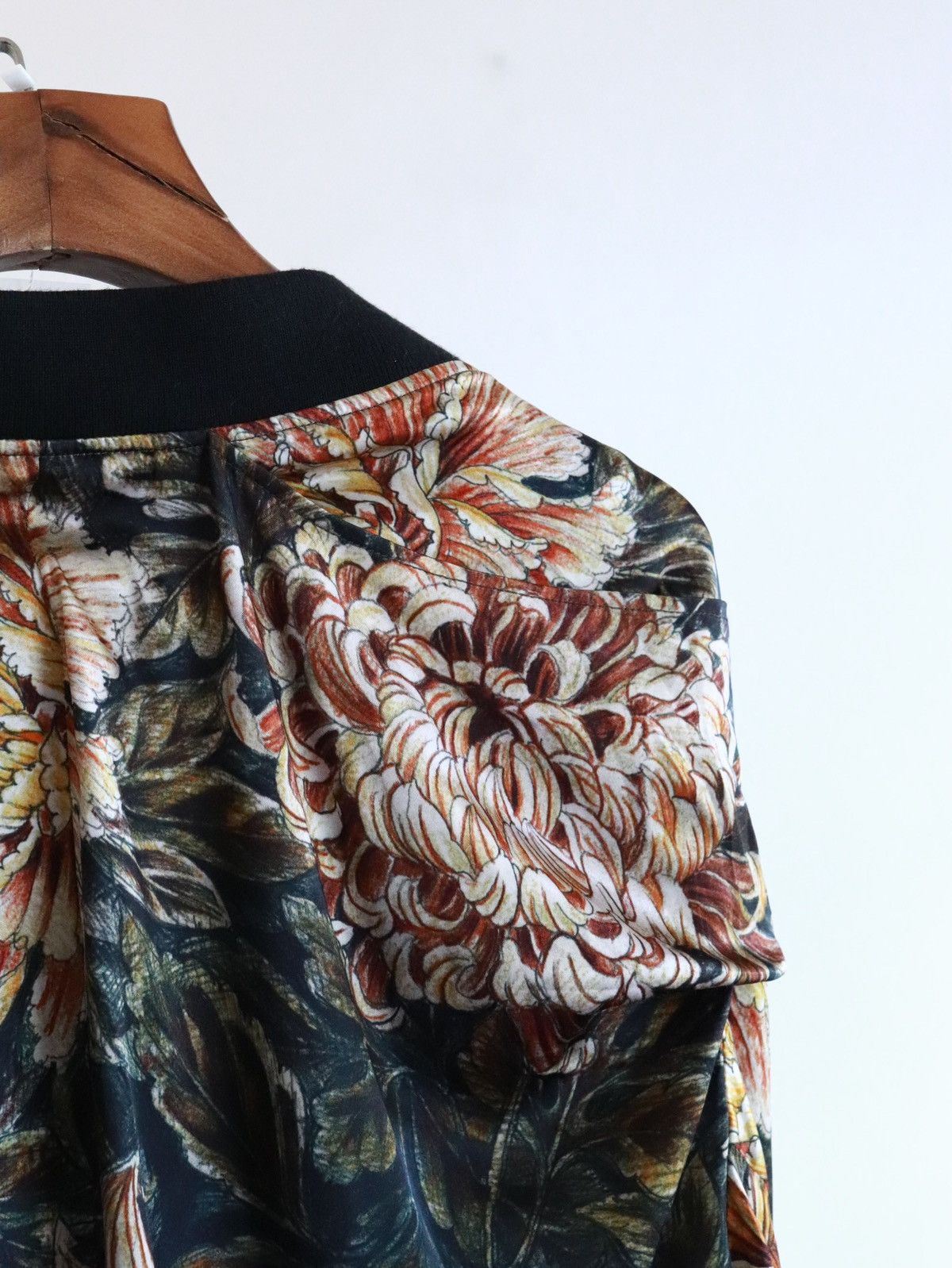 Japanese Brand × Y-3 × Yohji Yamamoto Y-3 Floral Track Jacket Size L / US 10 / IT 46 - 3 Thumbnail