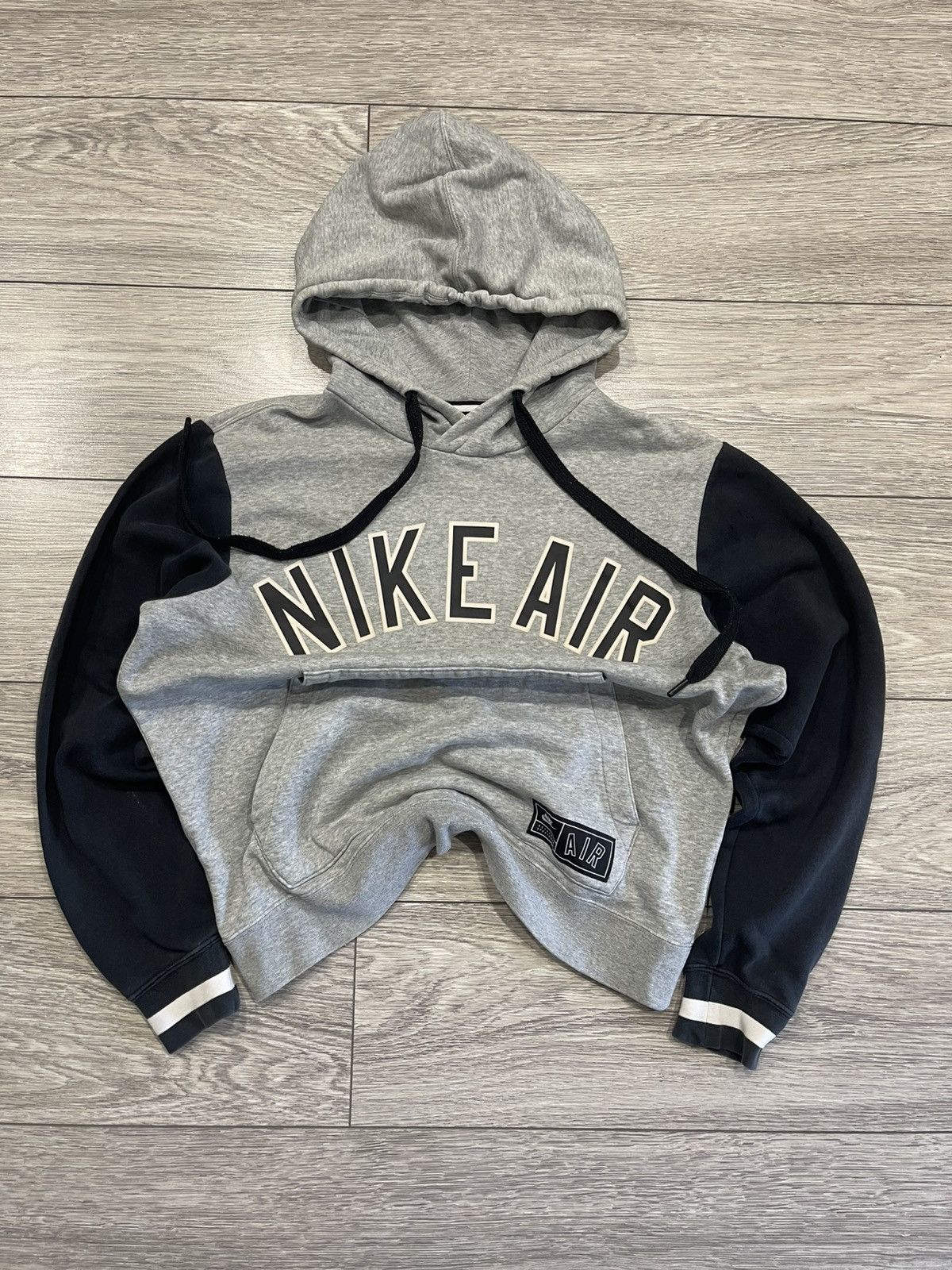 Nike Vintage Nike Streetwear Hoodie Size US S / EU 44-46 / 1 - 1 Thumbnail