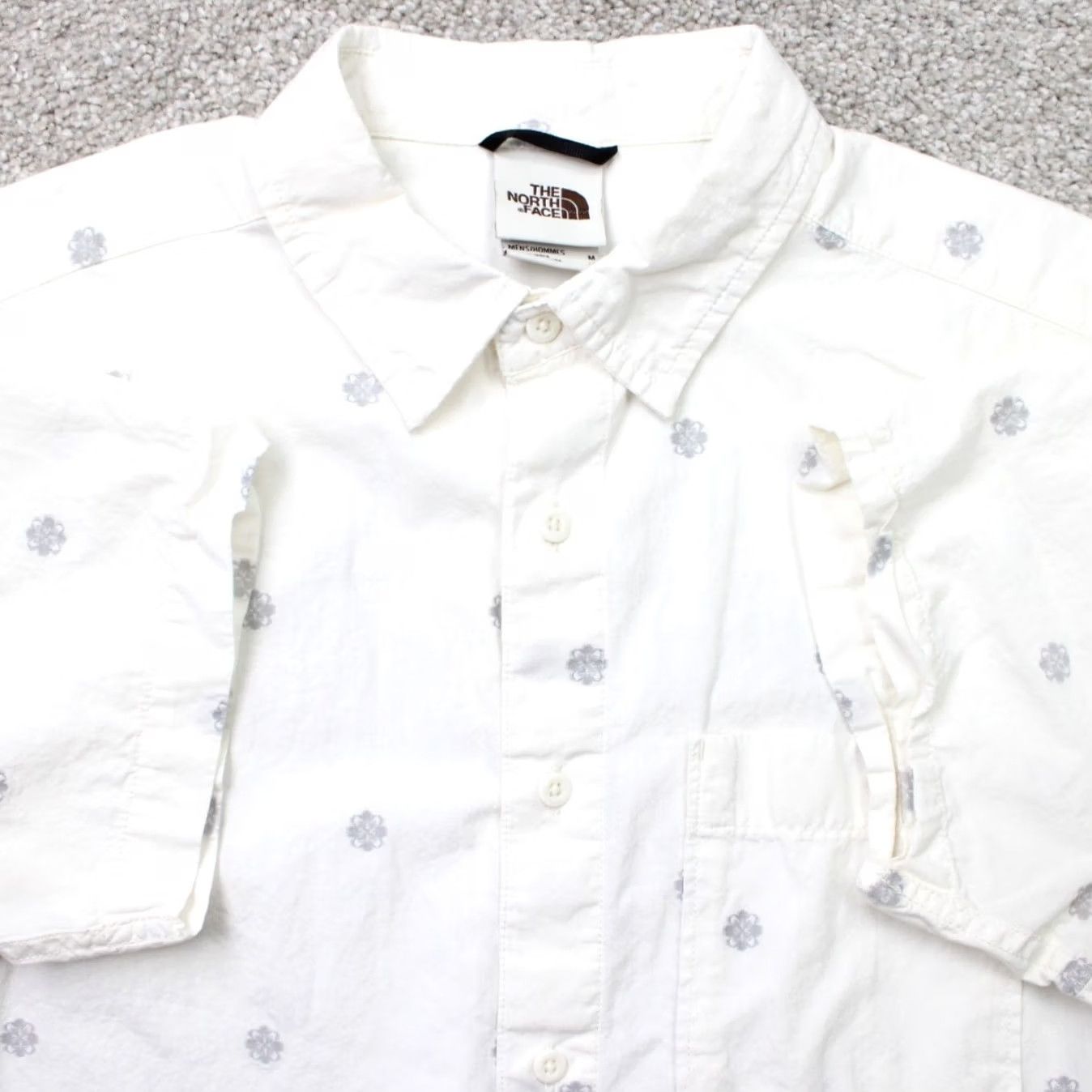 The North Face The North Face Shirt Mens Medium White Geometric Baytrail Jacquard Short Sleeve Size US M / EU 48-50 / 2 - 2 Thumbnail