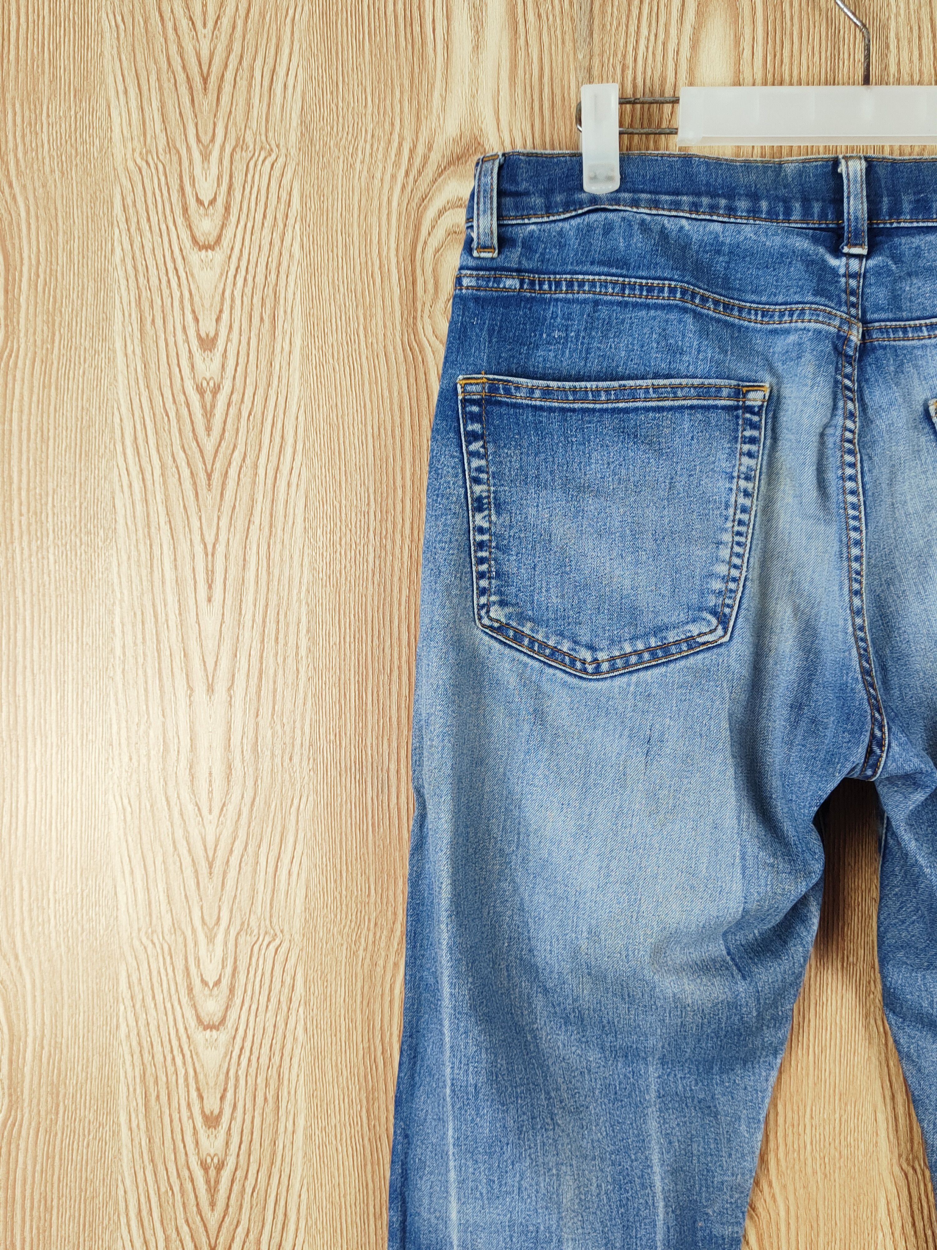 Japanese Brand Uniqlo japan Blue faded Distressed Ripped Jeans #W613 Size US 33 - 8 Thumbnail