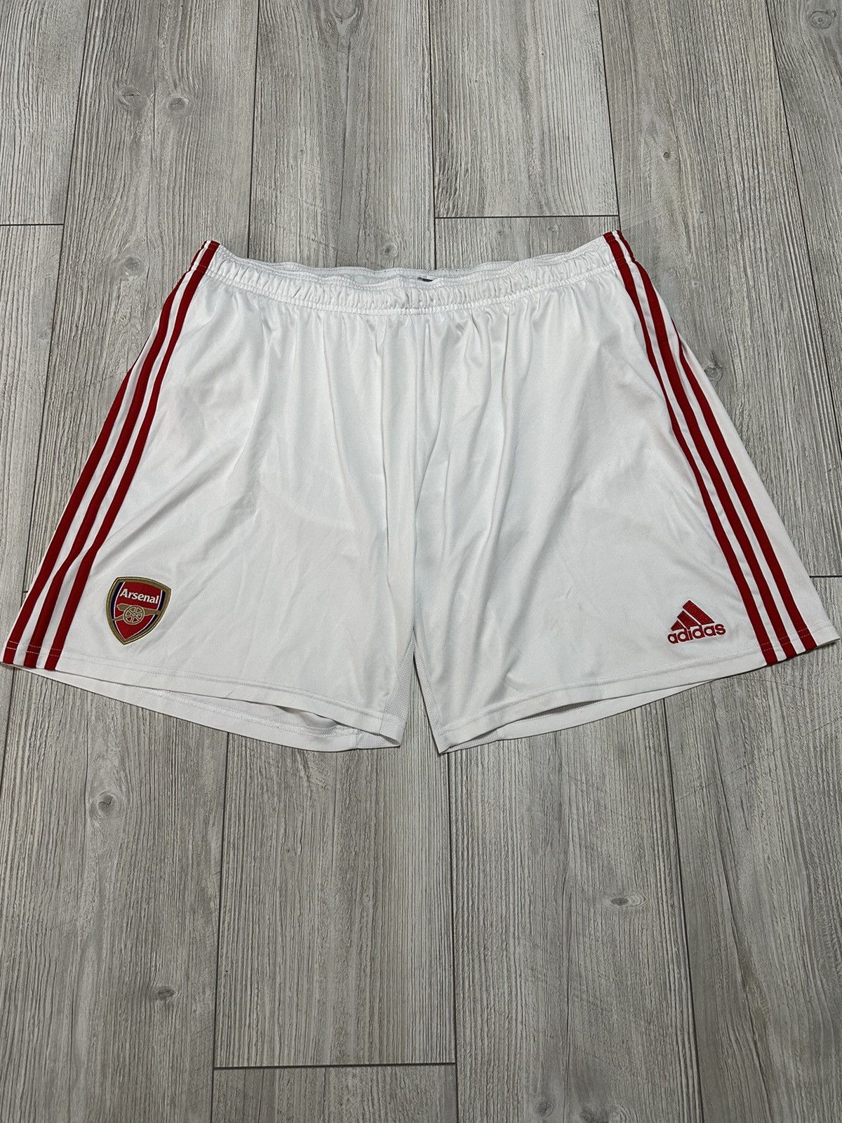 ARSNL Puma Arsenal Vintage Football White Shorts Size US 38 / EU 54 - 1 Thumbnail