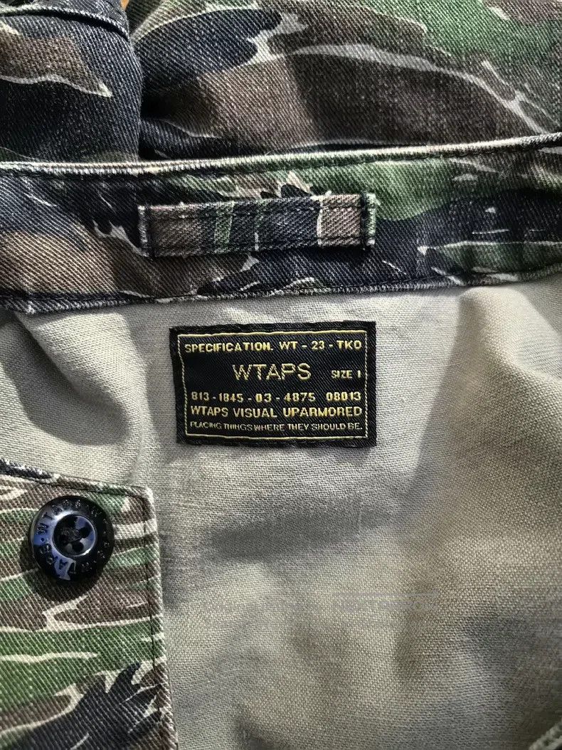 Wtaps Wtaps Tiger print collarless single pocket shirt Size US S / EU 44-46 / 1 - 3 Thumbnail