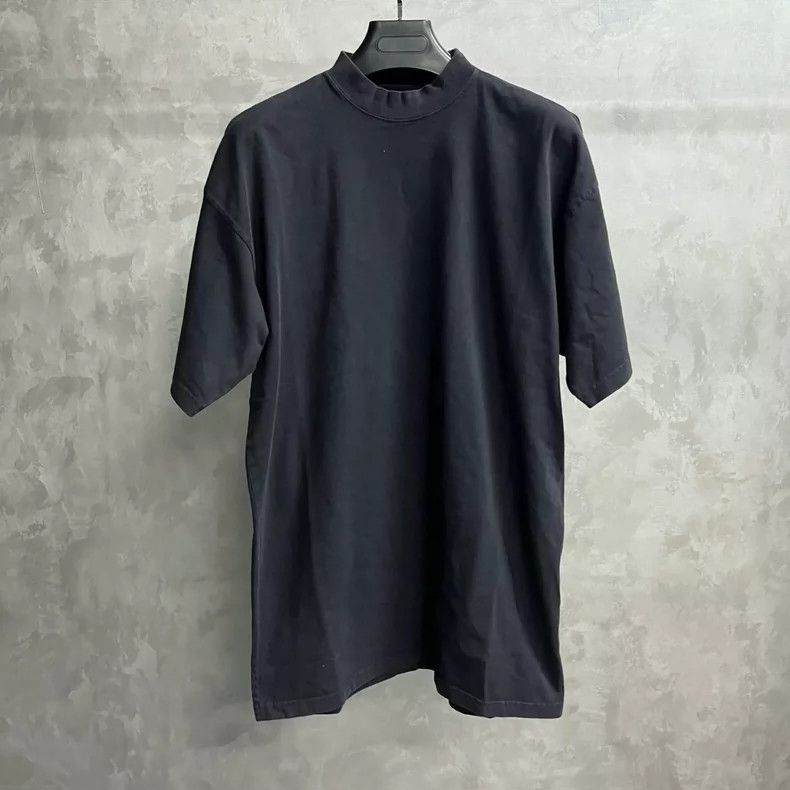 Balenciaga Balenciaga Black Solid Sunset Tower Print Crew Neck Short Size US S / EU 44-46 / 1 - 1 Thumbnail