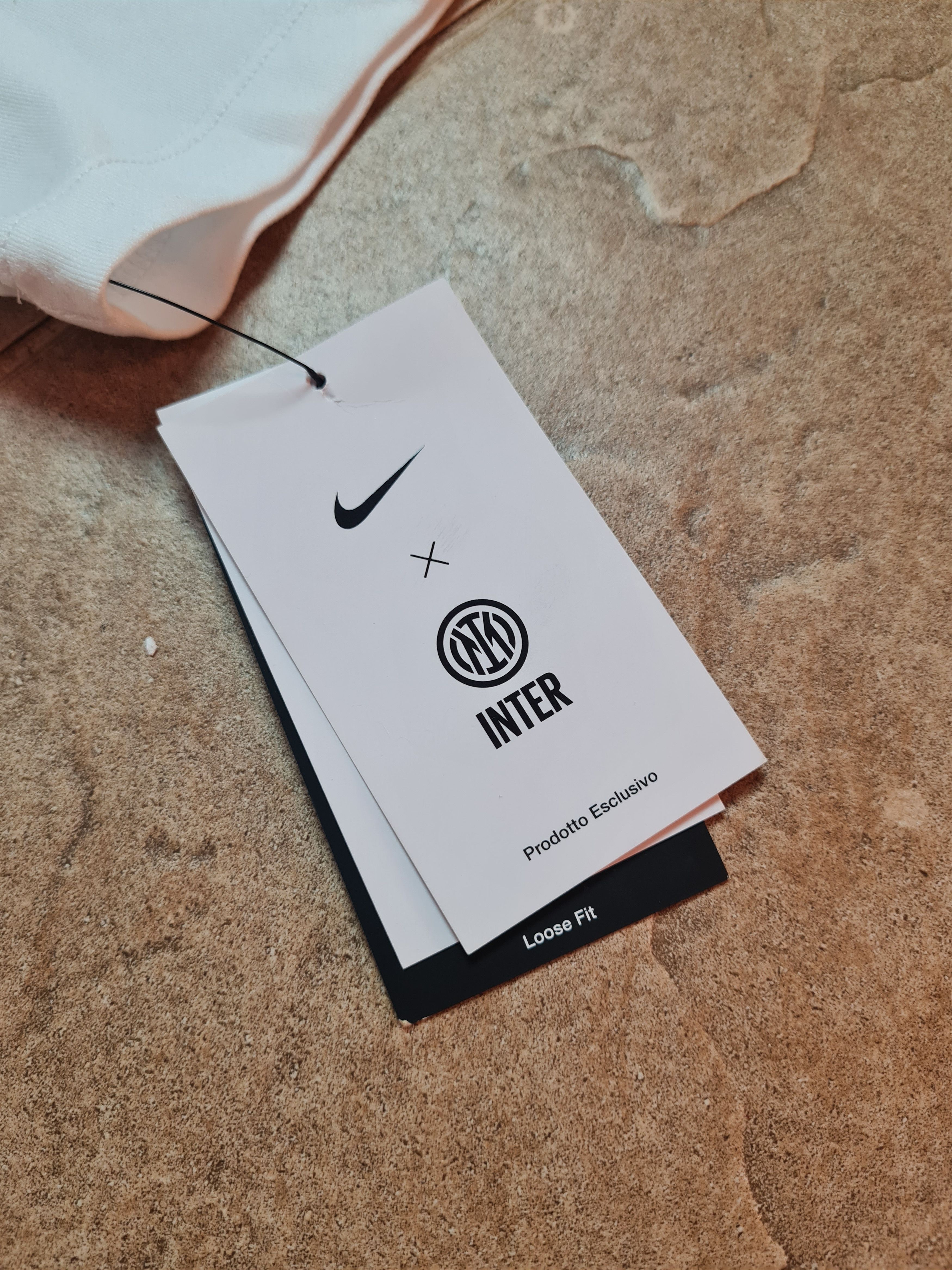 Nike Jersey Nike Inter 21-22 Lifestyle Shirt Leaked Would Have Size S / US 4 / IT 40 - 21 Thumbnail