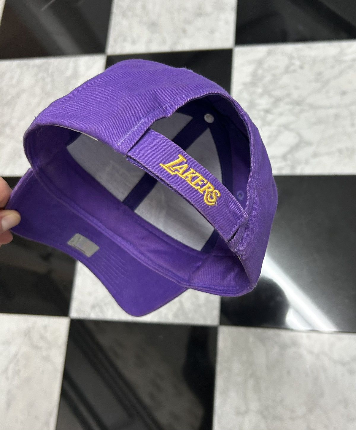NBA Lakers adjustable hat possible vintage Size ONE SIZE - 5 Thumbnail