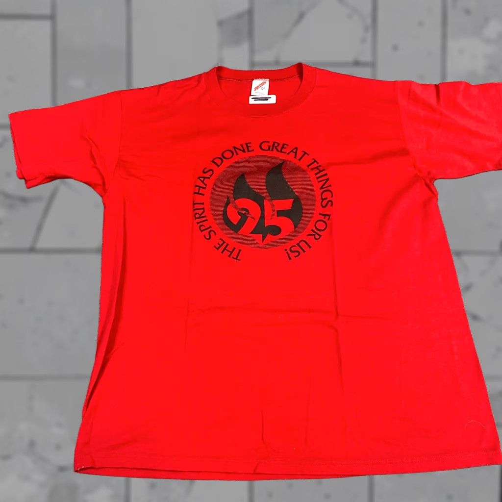 Vintage VINTAGE American Vintage Spirit Has Done Great Things T-Shirt L Red Chicago Bulls Mens NBA Finals Shirt Size US L / EU 52-54 / 3 - 1 Thumbnail