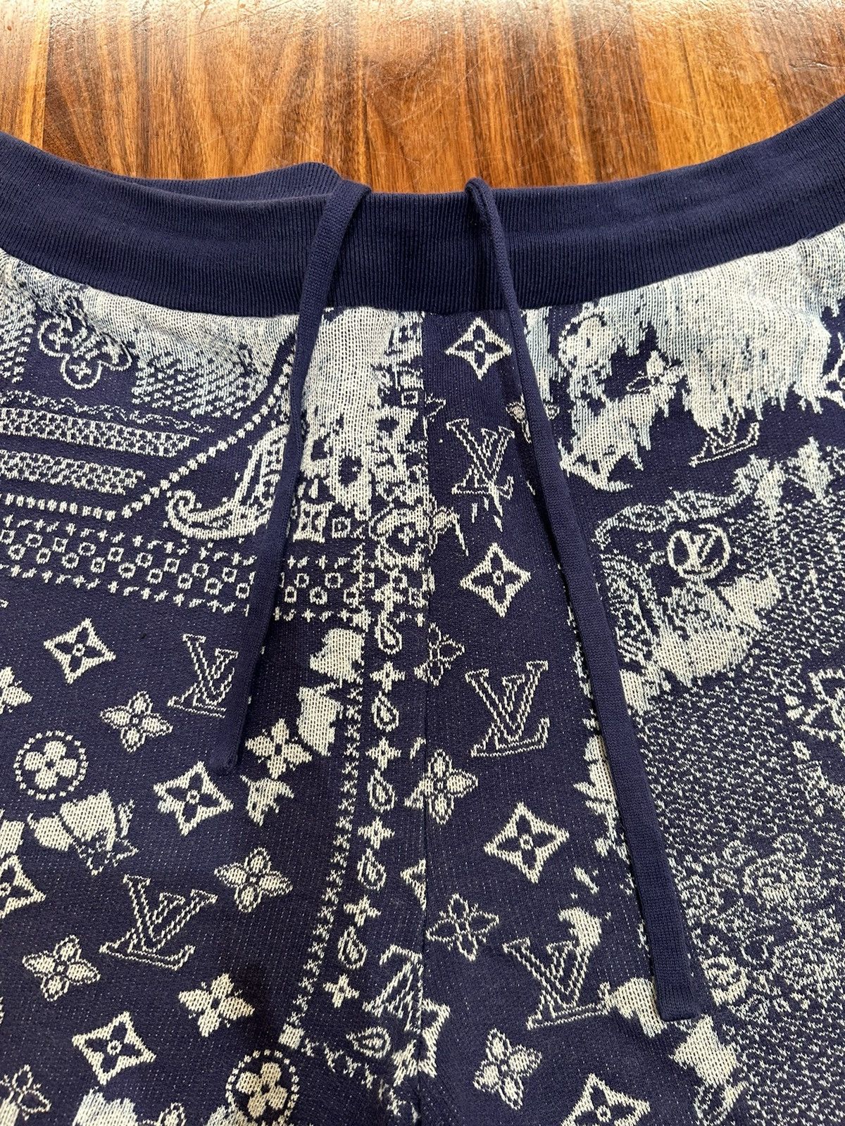 Louis Vuitton LOUIS VUITTON BANDANA SHORTS Size US 32 / EU 48 - 20 Thumbnail