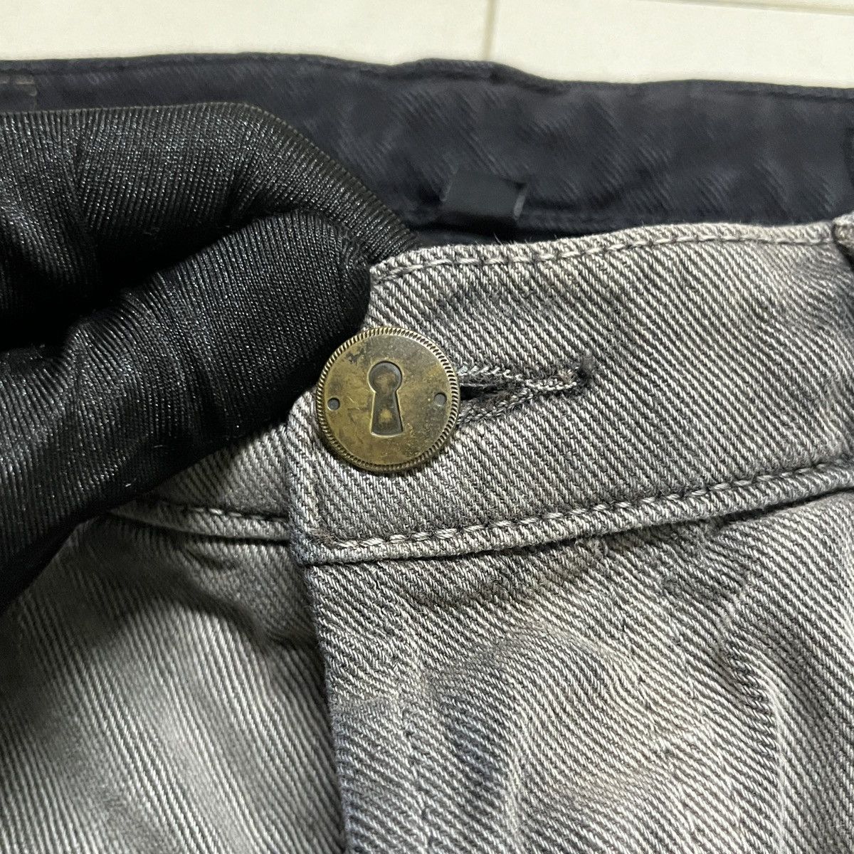 In The Attic × PPFM × THVM Punk Faded Black Thvm/Them Jeans Size US 28 / EU 44 - 4 Thumbnail