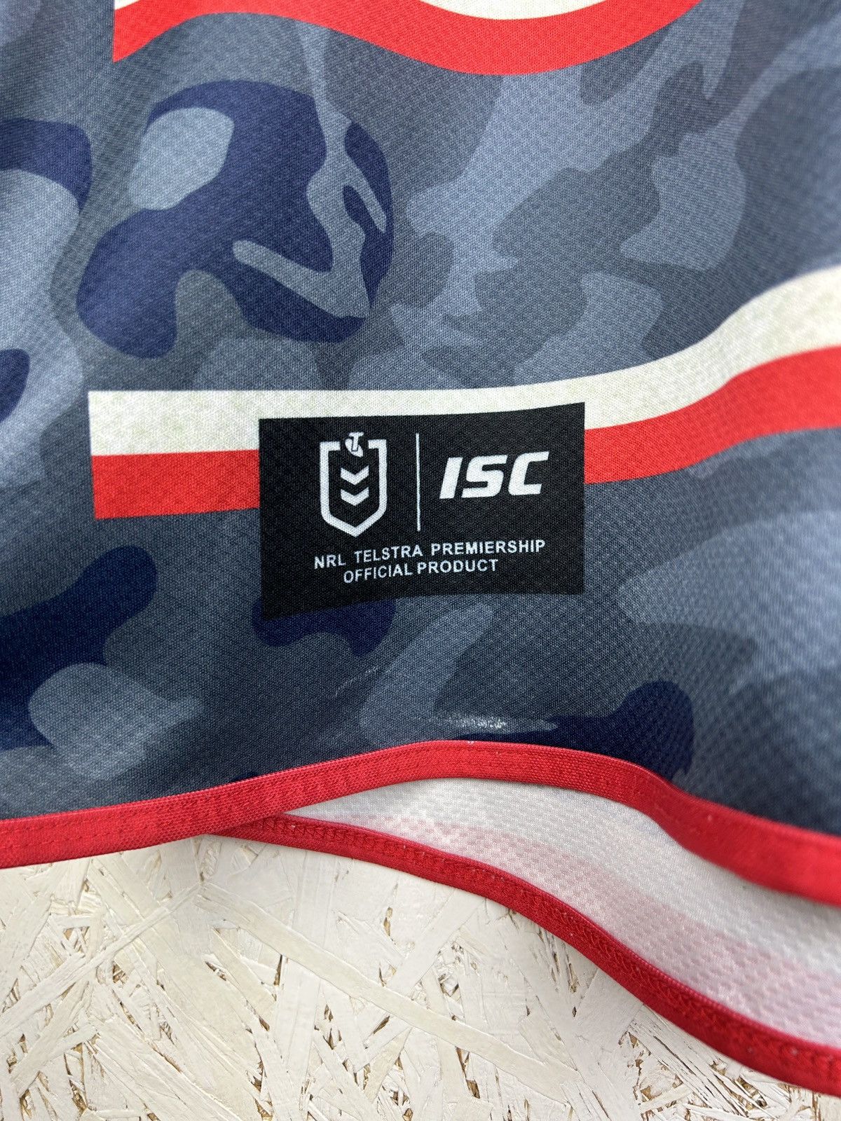 Other Sydney Roosters NRL Isc Rugby 2020/21 Retro Jersey Size L Size US L / EU 52-54 / 3 - 5 Thumbnail