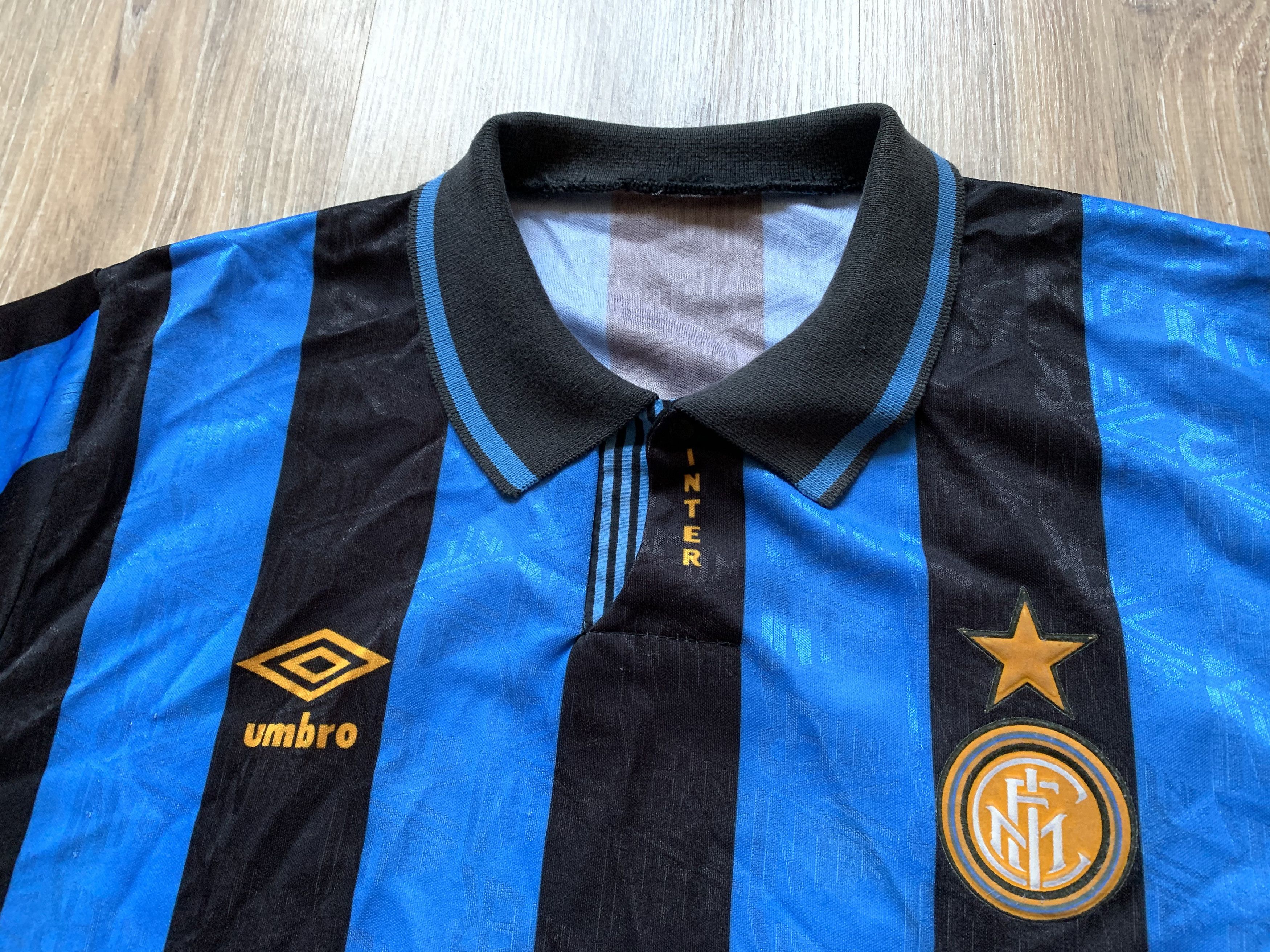 Umbro Rare Umbro Inter Milan Football Shirt 1991-1992 Size US L / EU 52-54 / 3 - 6 Thumbnail