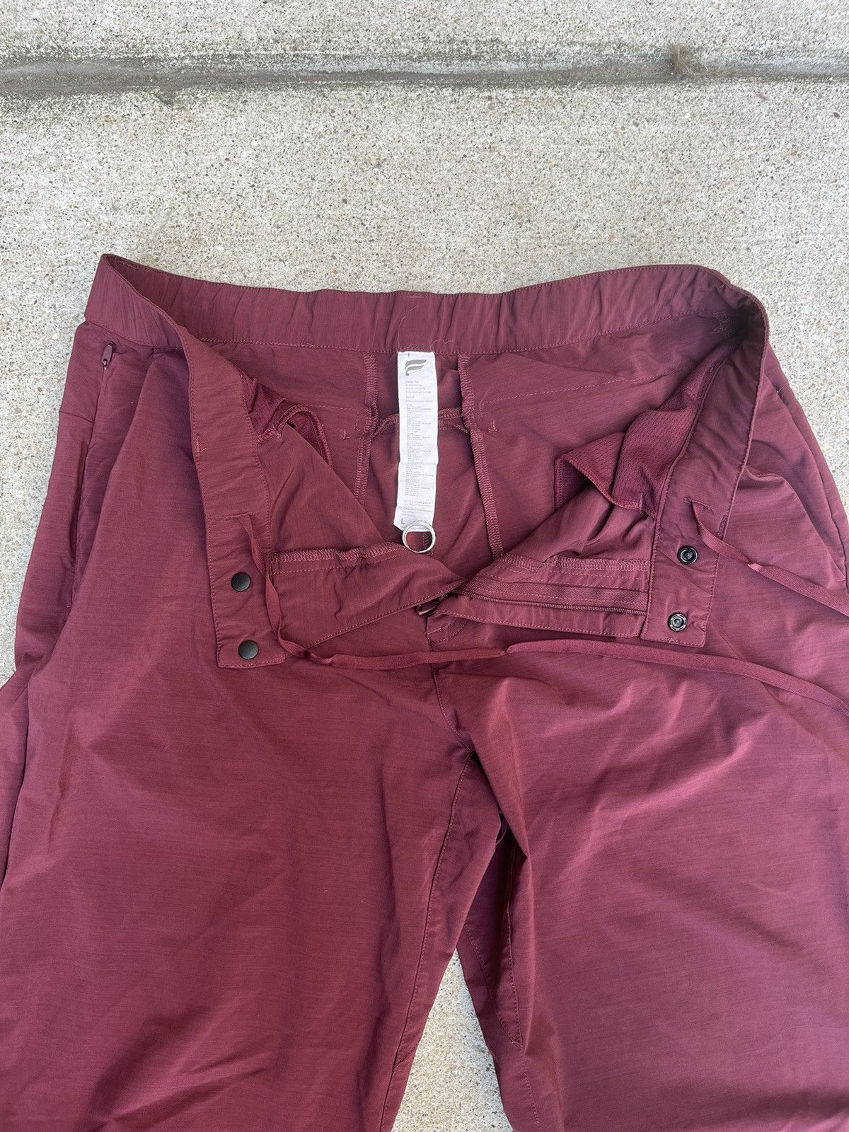 Fabletics Fabletics Maroon Workout Pants Size US 32 / EU 48 - 4 Thumbnail