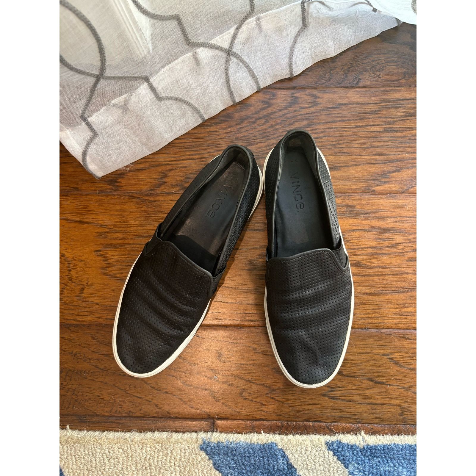 Vince Vince Blair Perforated Slip-On Sneakers- Size 8.5 Size US 8.5 / IT 38.5 - 4 Thumbnail