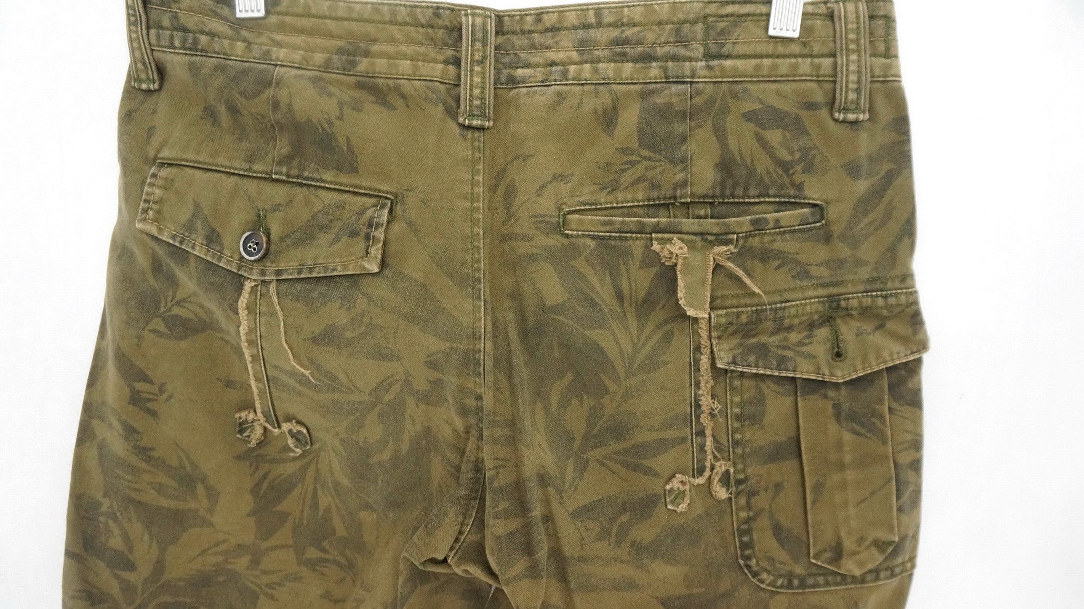 Marithe + Francois Girbaud Marithe Francois Girbaud Le Casual De Camo Pants Size US 34 / EU 50 - 7 Thumbnail