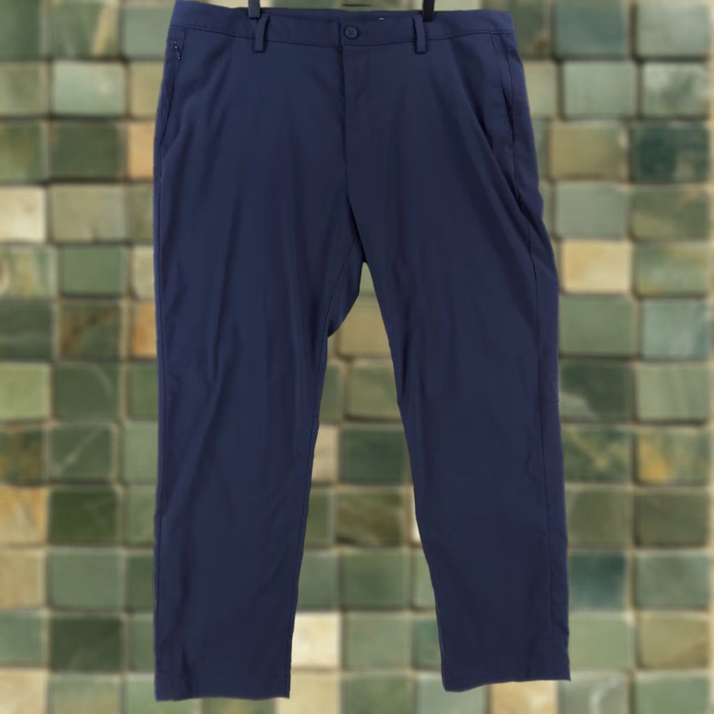 Tommy Bahama Tommy Bahama On Par Performance Golf Pants Blue Mens 40 x 28 Regular Chino Pants Men 40 28 Actual 38 x 30 Size US 40 / EU 56 - 1 Thumbnail