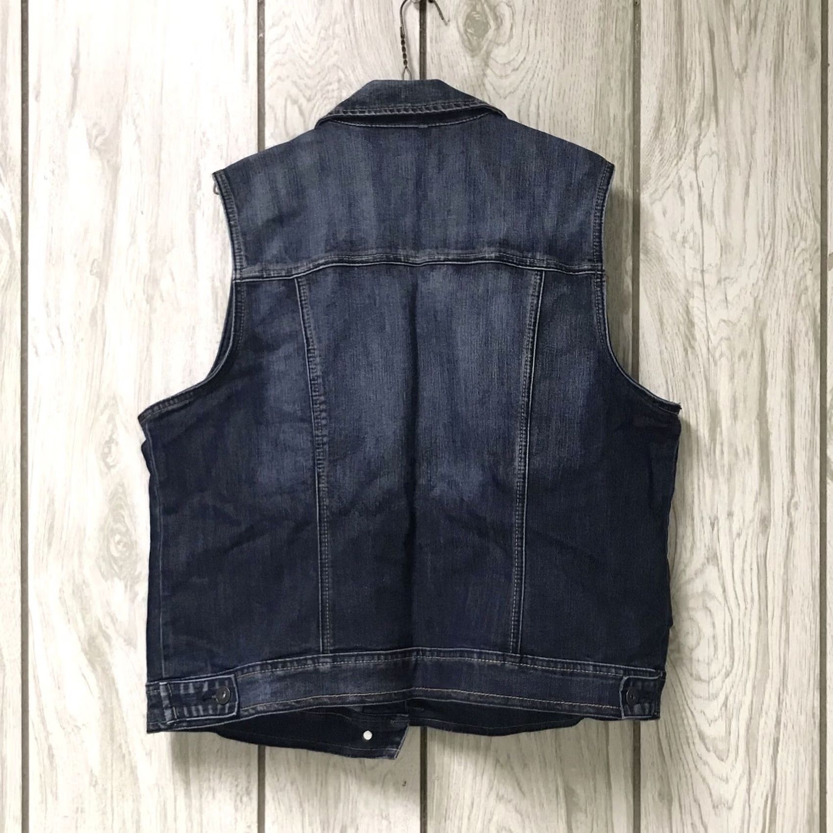Vintage Maurices Vest Women Dark Blue Wash Stretch Denim Button-Up Sleeveless Collared 4-Pockets Distressed Casual Travel 2 Size XS / US 0-2 / IT 36-38 - 3 Thumbnail