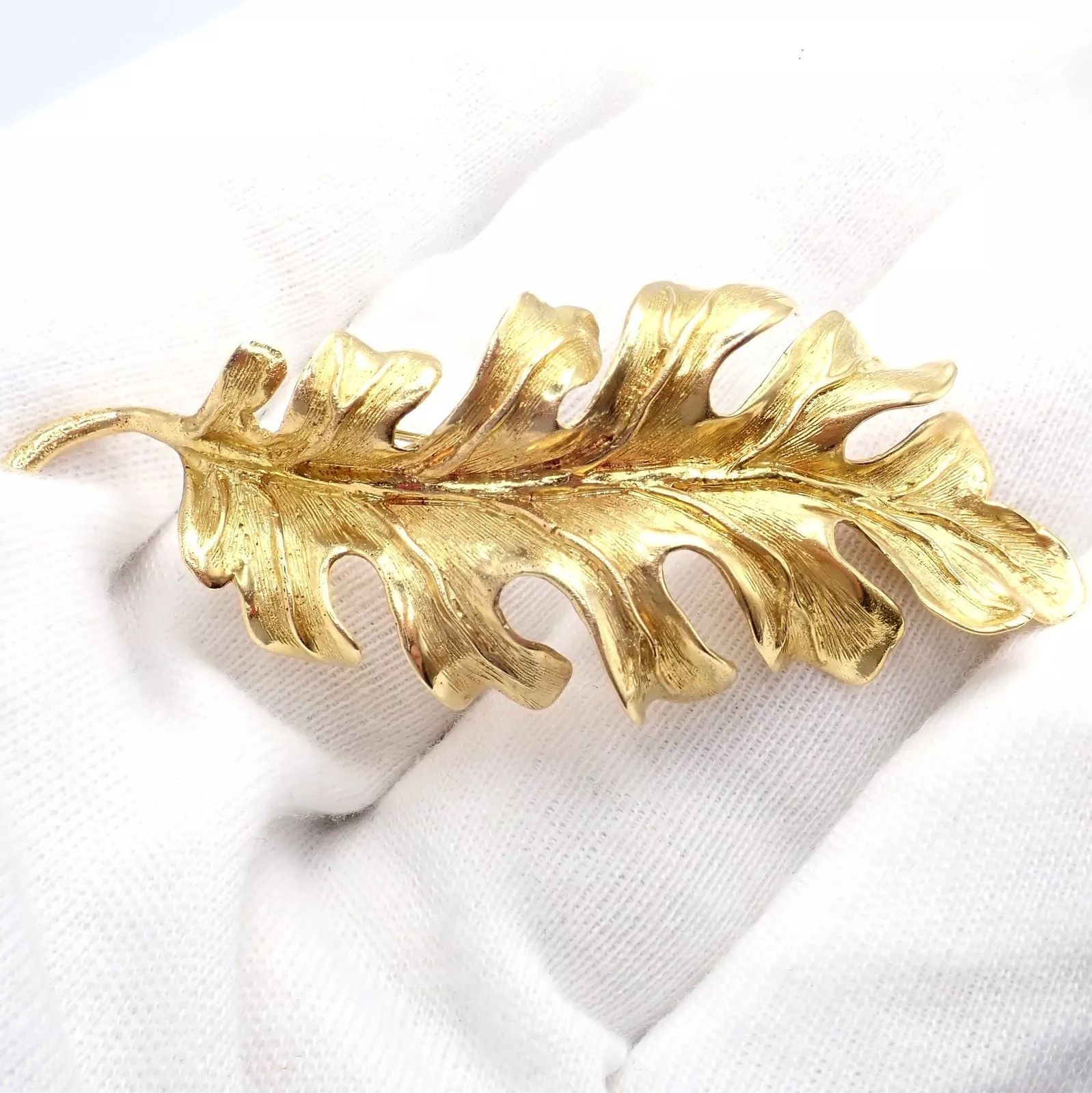 Tiffany & Co. Tiffany & Co. 18k Yellow Gold Leaf Pin Brooch Size ONE SIZE - 5 Thumbnail