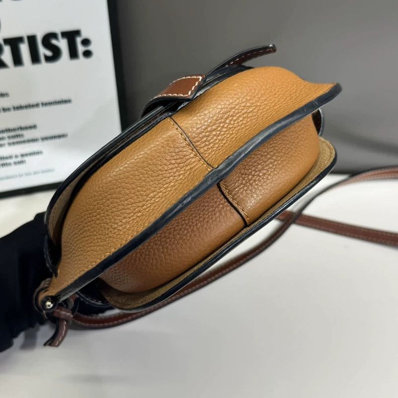 Loewe LOEWE size os Mini saddle bag caramel color Size ONE SIZE - 5 Thumbnail